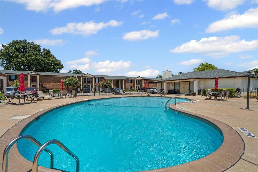 Fort Worth, TX 76126,4024 Ridglea Country Club Drive #611