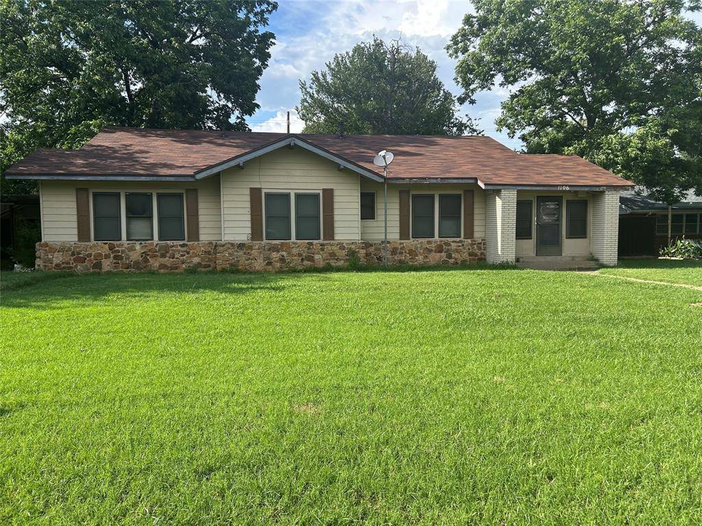 Olney, TX 76374,1106 Payne