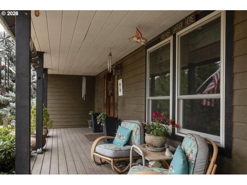 White Salmon, WA 98672,18 RAMSAY LN