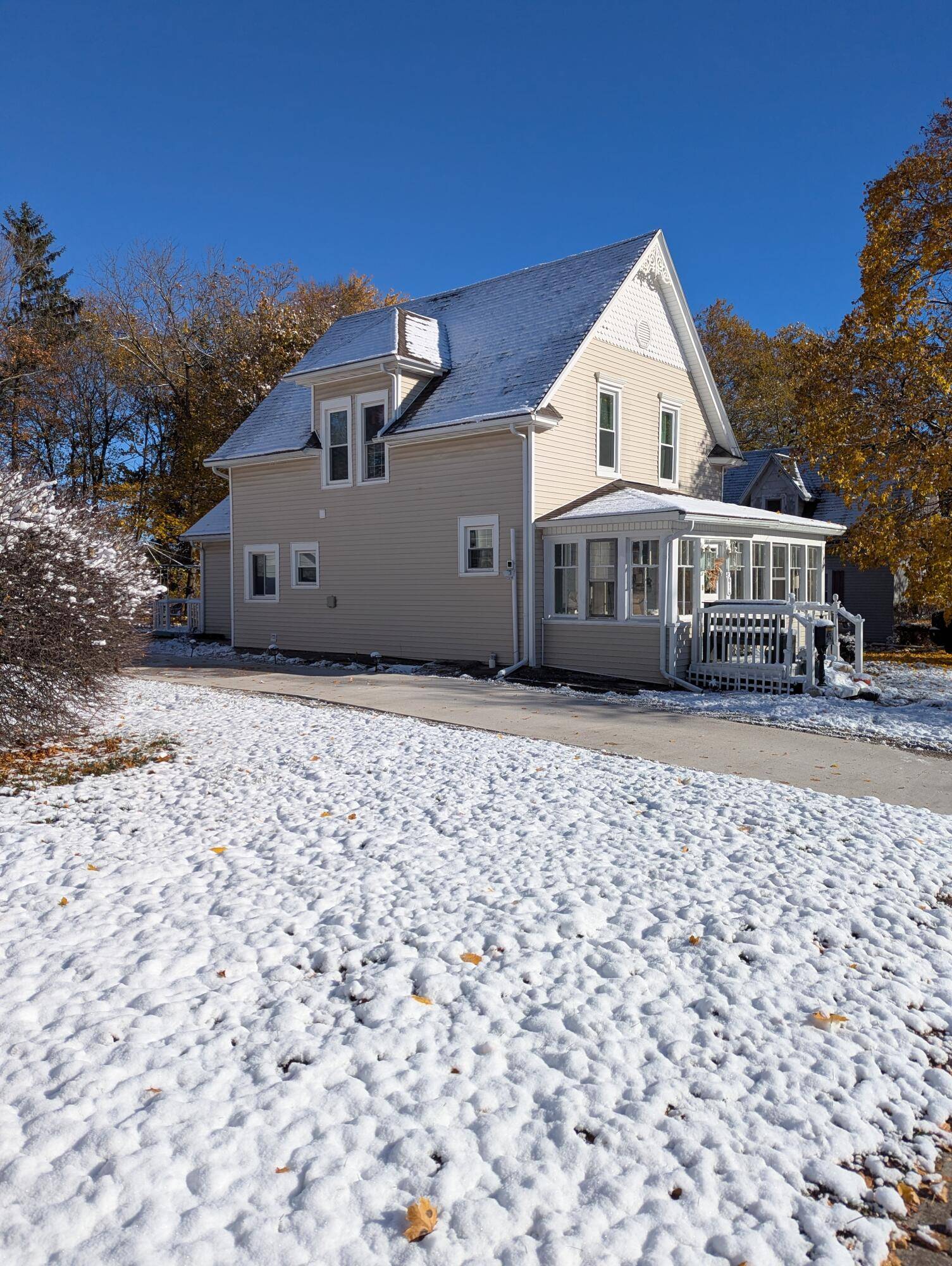 Greenville, MI 48838,614 W Cass ST