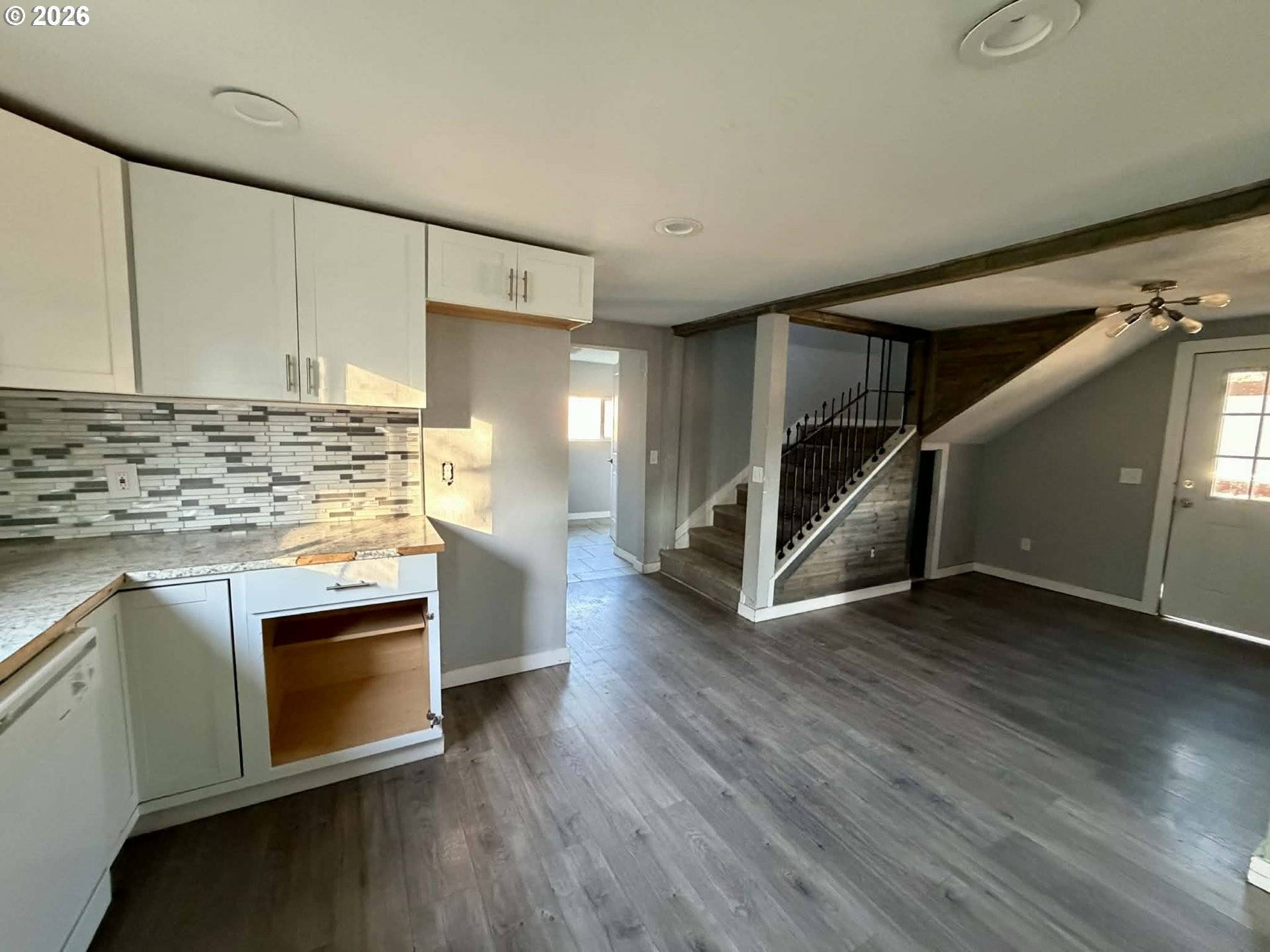 Roseburg, OR 97470,2056 NE OSWEGO AVE