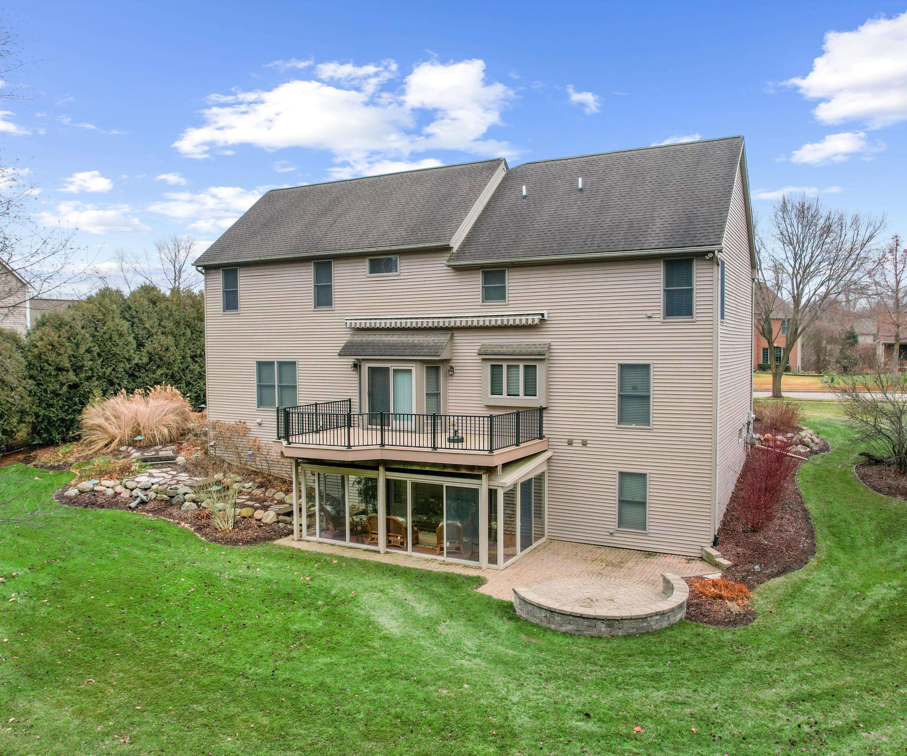 Saline, MI 48176,350 Huntington DR