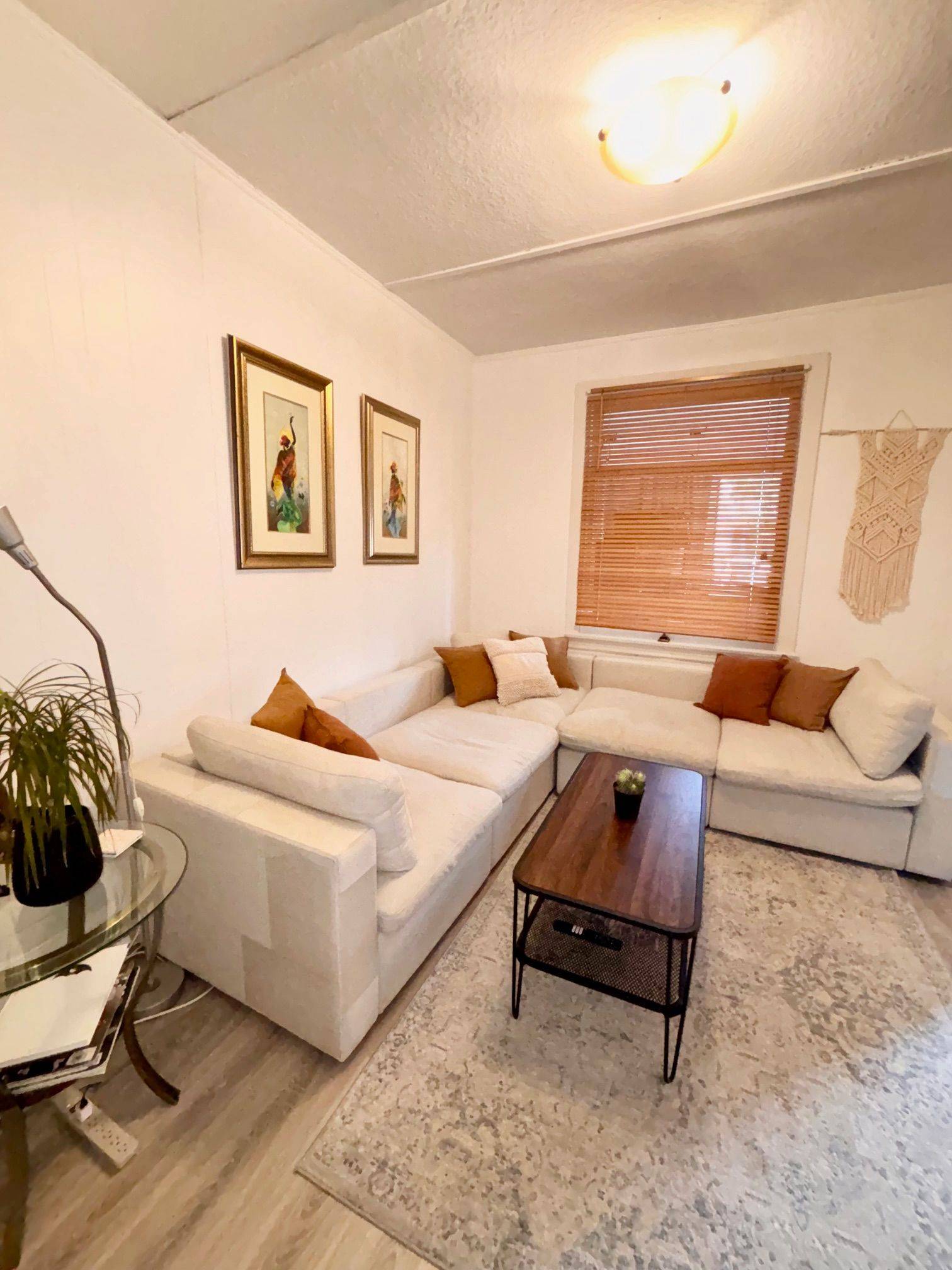 Toronto E03, ON M4C 5J5,43 King Edward AVE