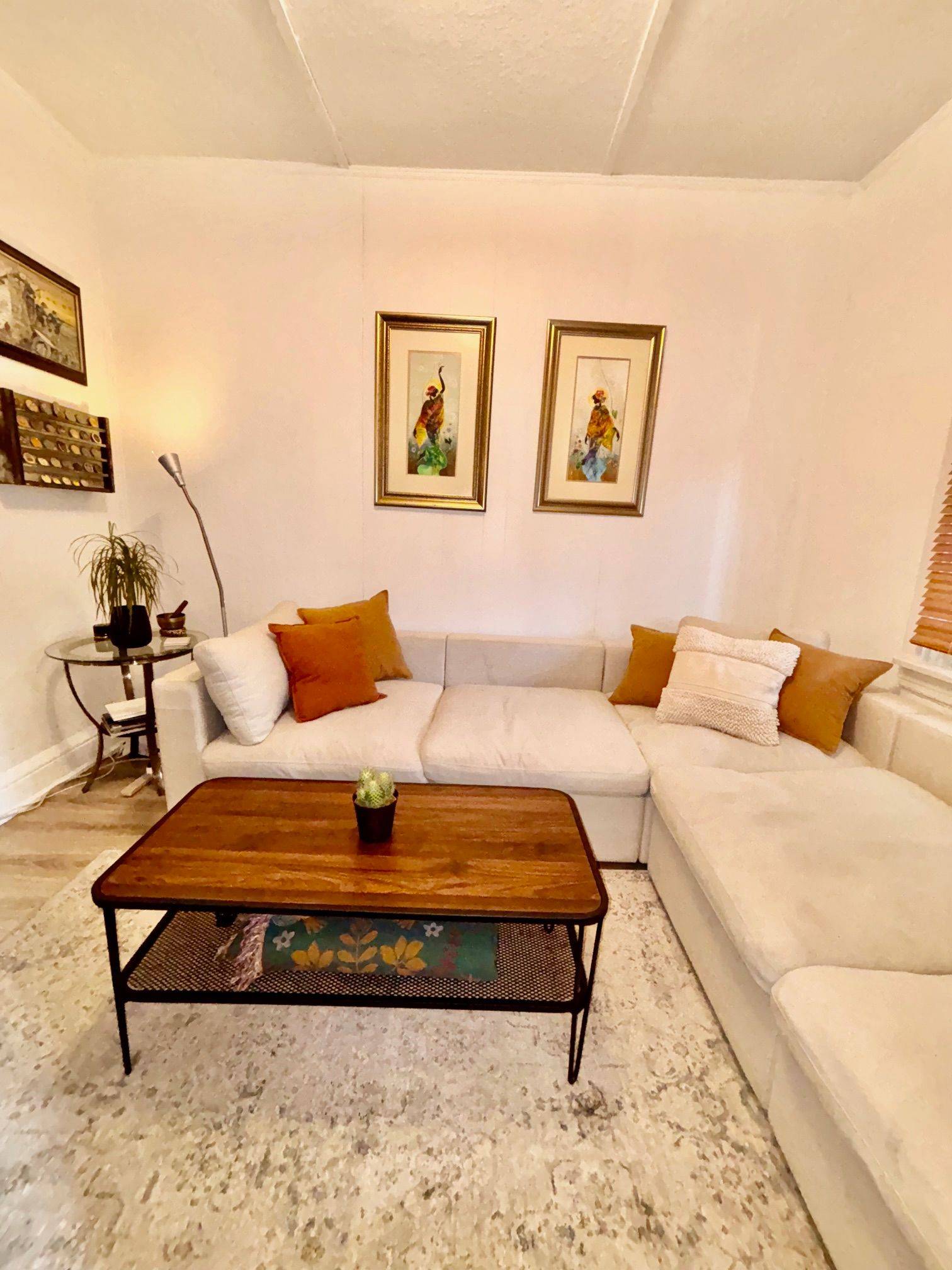 Toronto E03, ON M4C 5J5,43 King Edward AVE