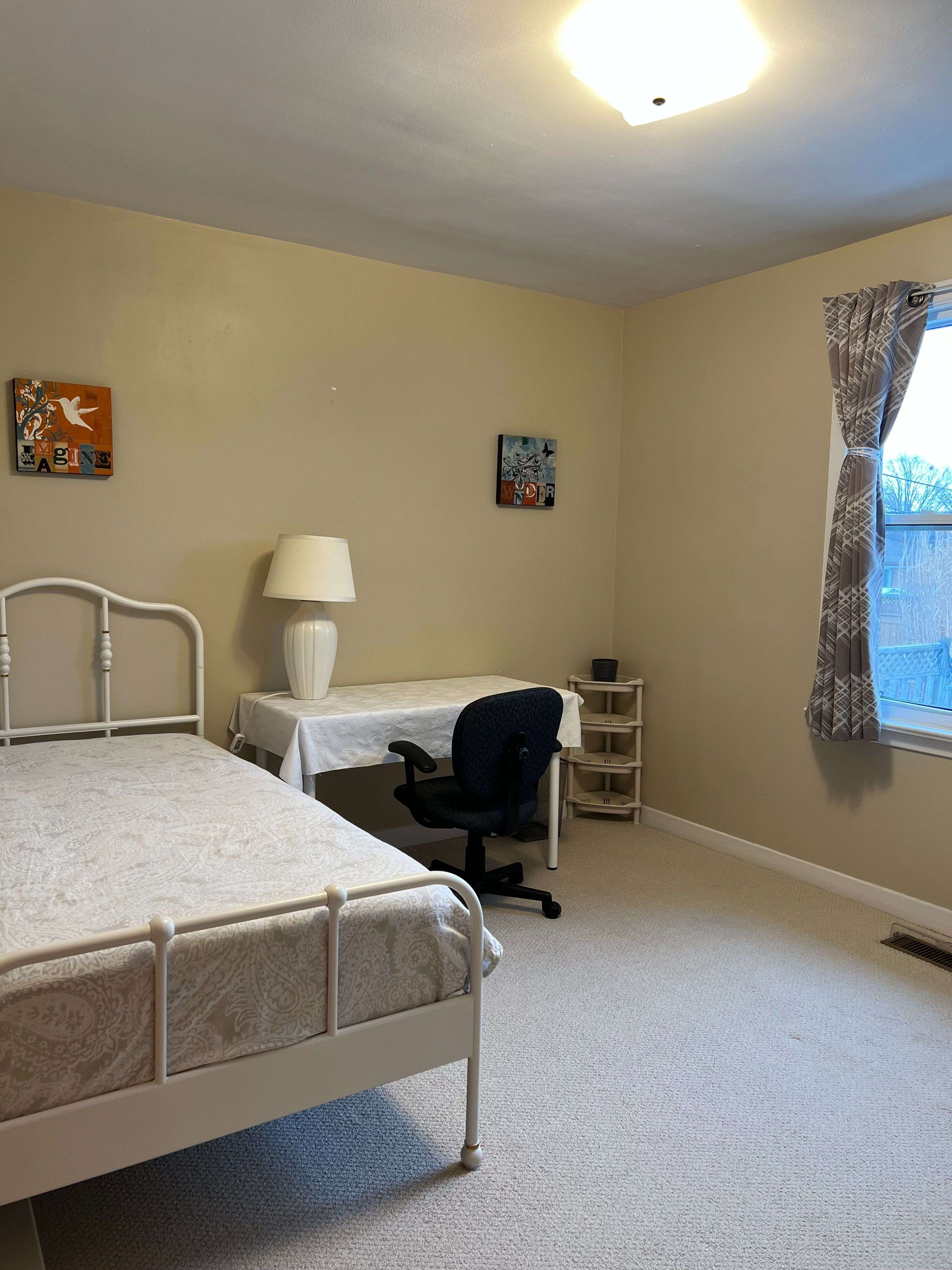 Toronto E08, ON M1K 3Y8,37 Tremelly CRES