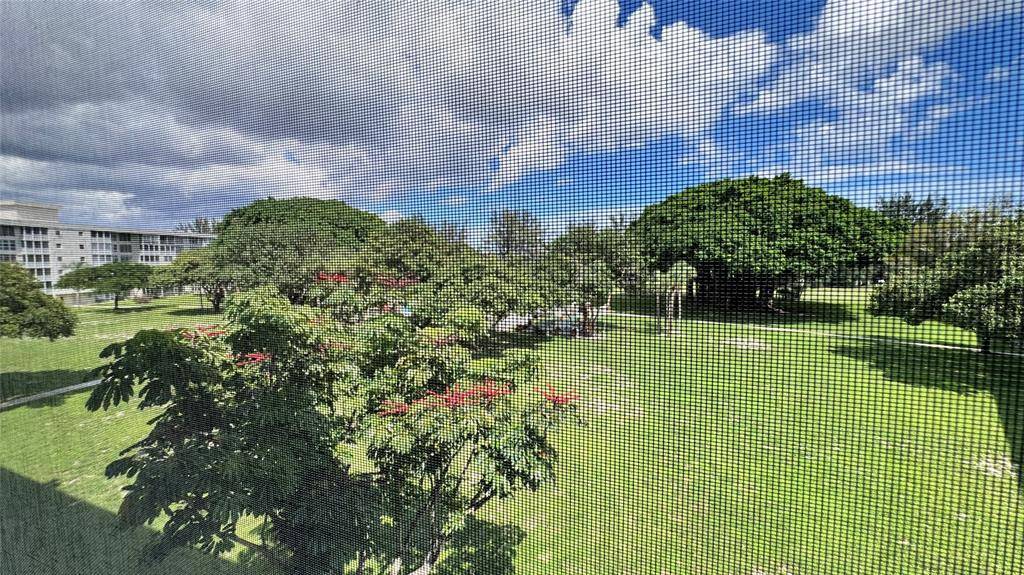 Pompano Beach, FL 33069,2650 S Course Dr #401