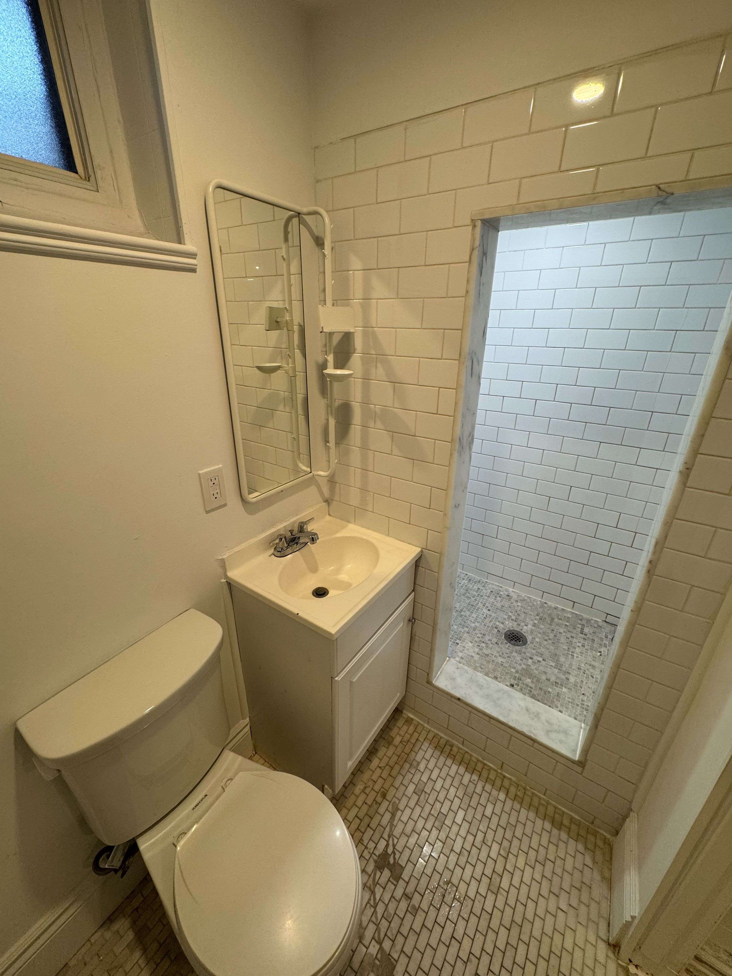 Toronto W03, ON M6M 1K8,5 Woodenhill CT #BSMNT