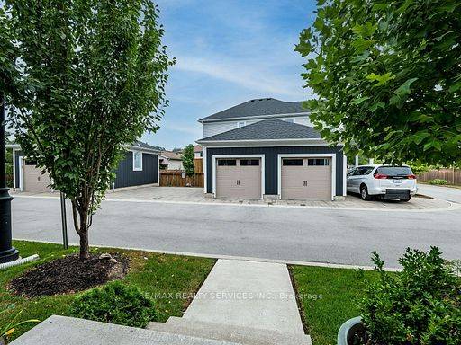 St. Catharines, ON L2N 0B7,18 Princeton common ST