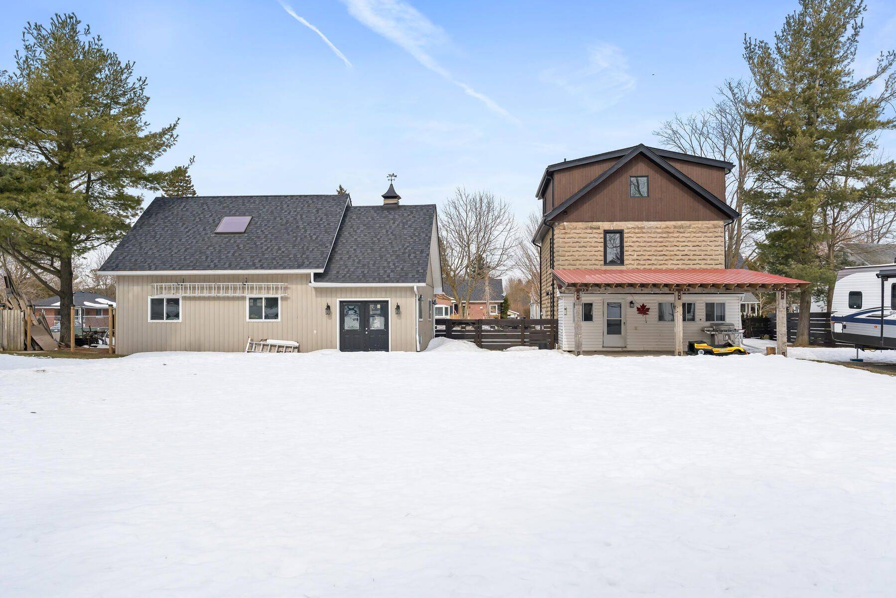 Erin, ON N0B 1T0,6 Dundas ST W