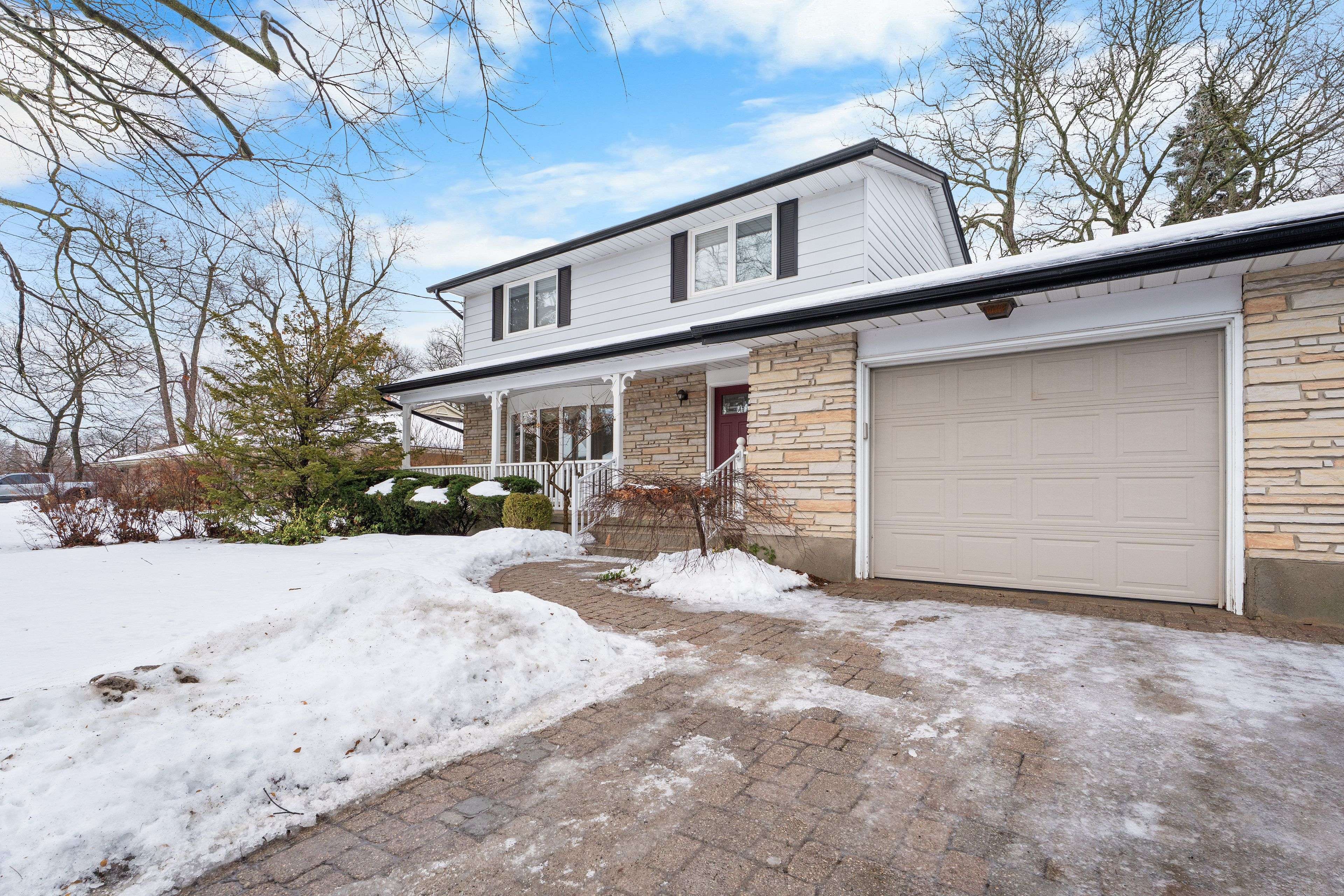 Guelph, ON N1E 2R2,115 Palmer ST