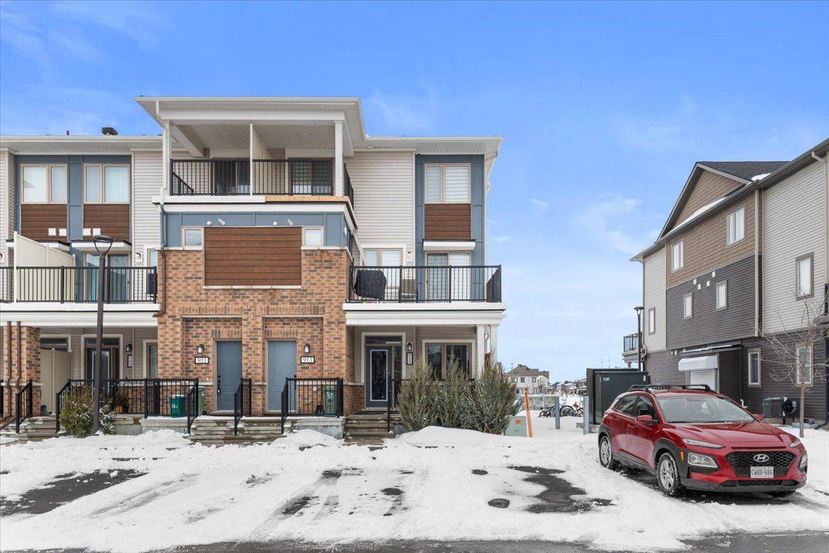 Kanata, ON K2V 0S3,915 Nautilus Private