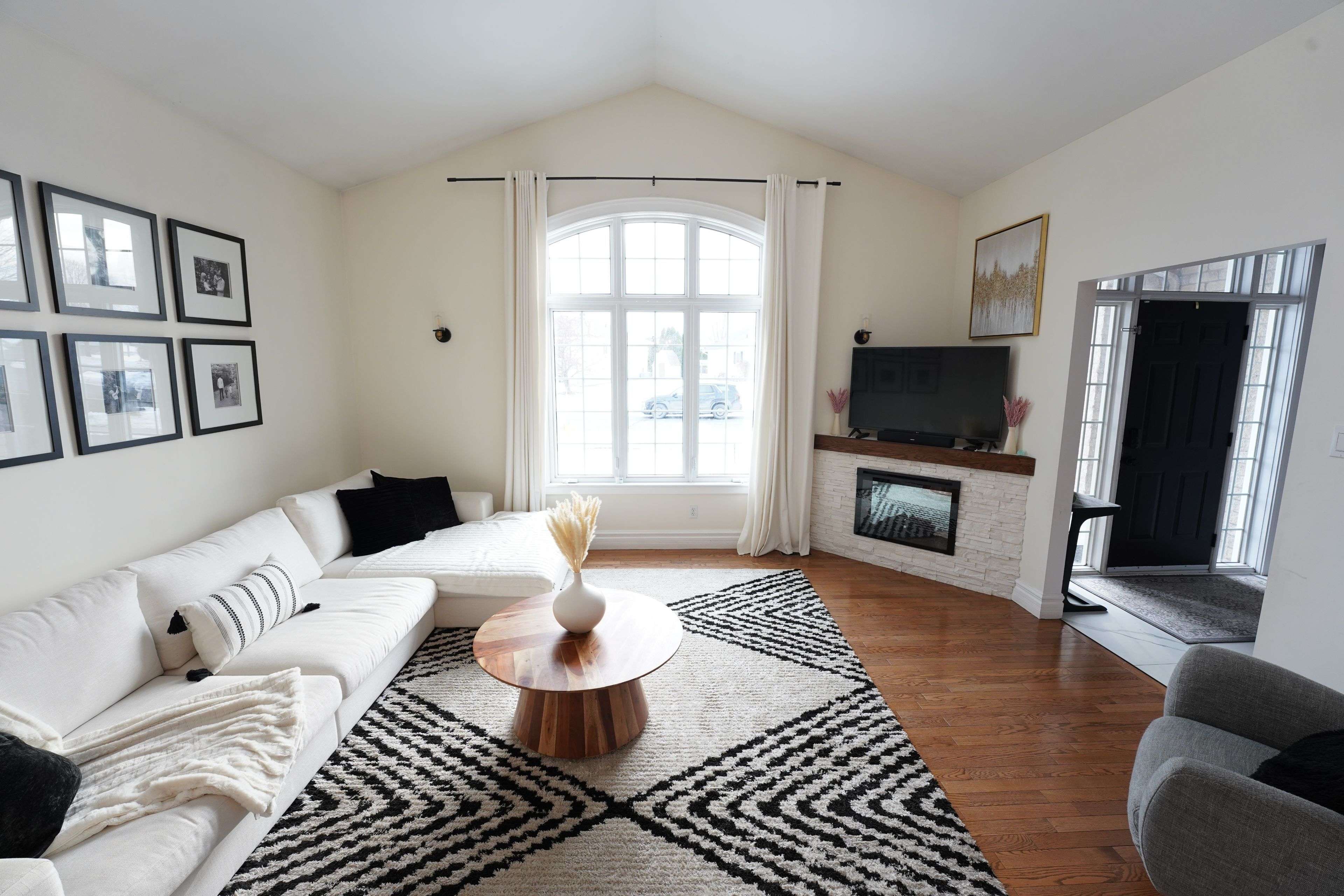 Cornwall, ON K6J 5W1,1757 MacIntyre AVE