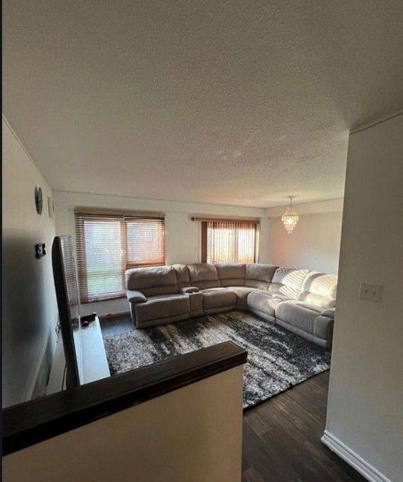 Kitchener, ON N2R 1W5,64 Rockcliffe DR