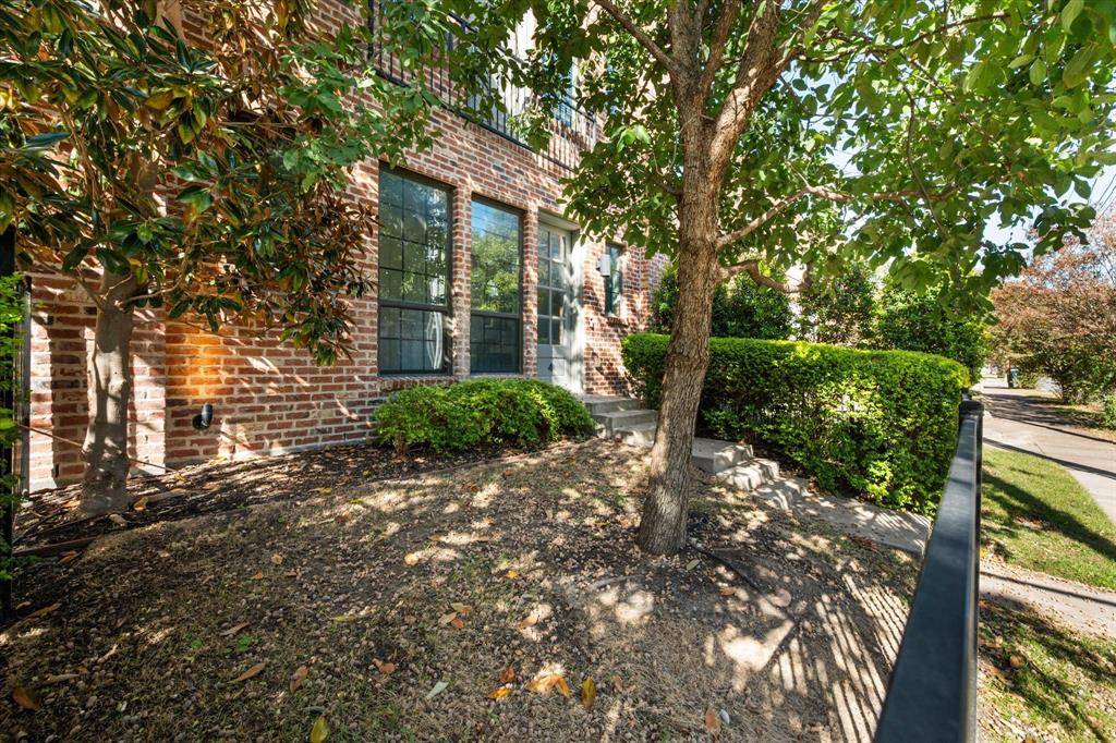 Dallas, TX 75204,1900 Caddo Street #4