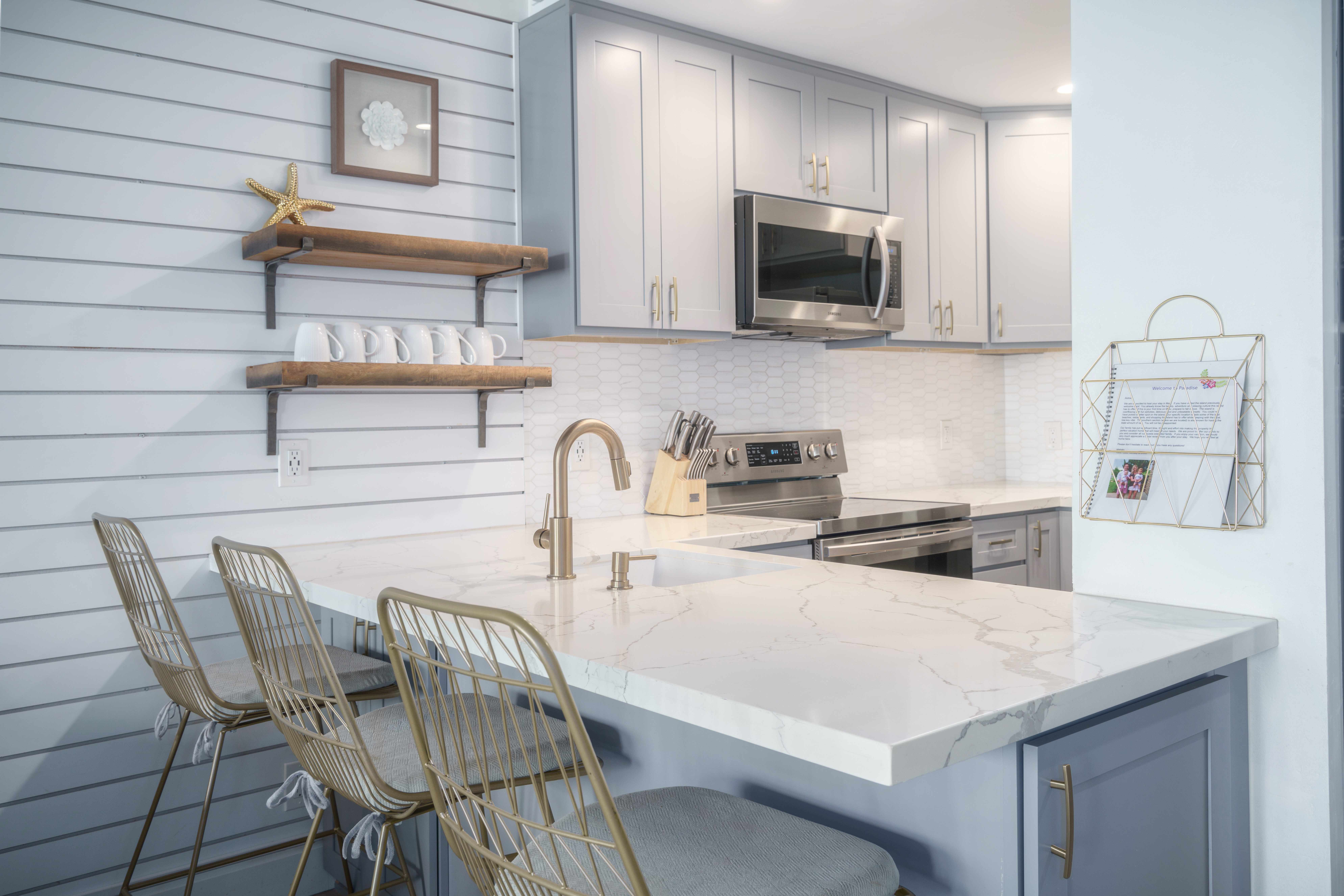 Lahaina, HI 96761,3741 LOWER HONOAPIILANI RD #303