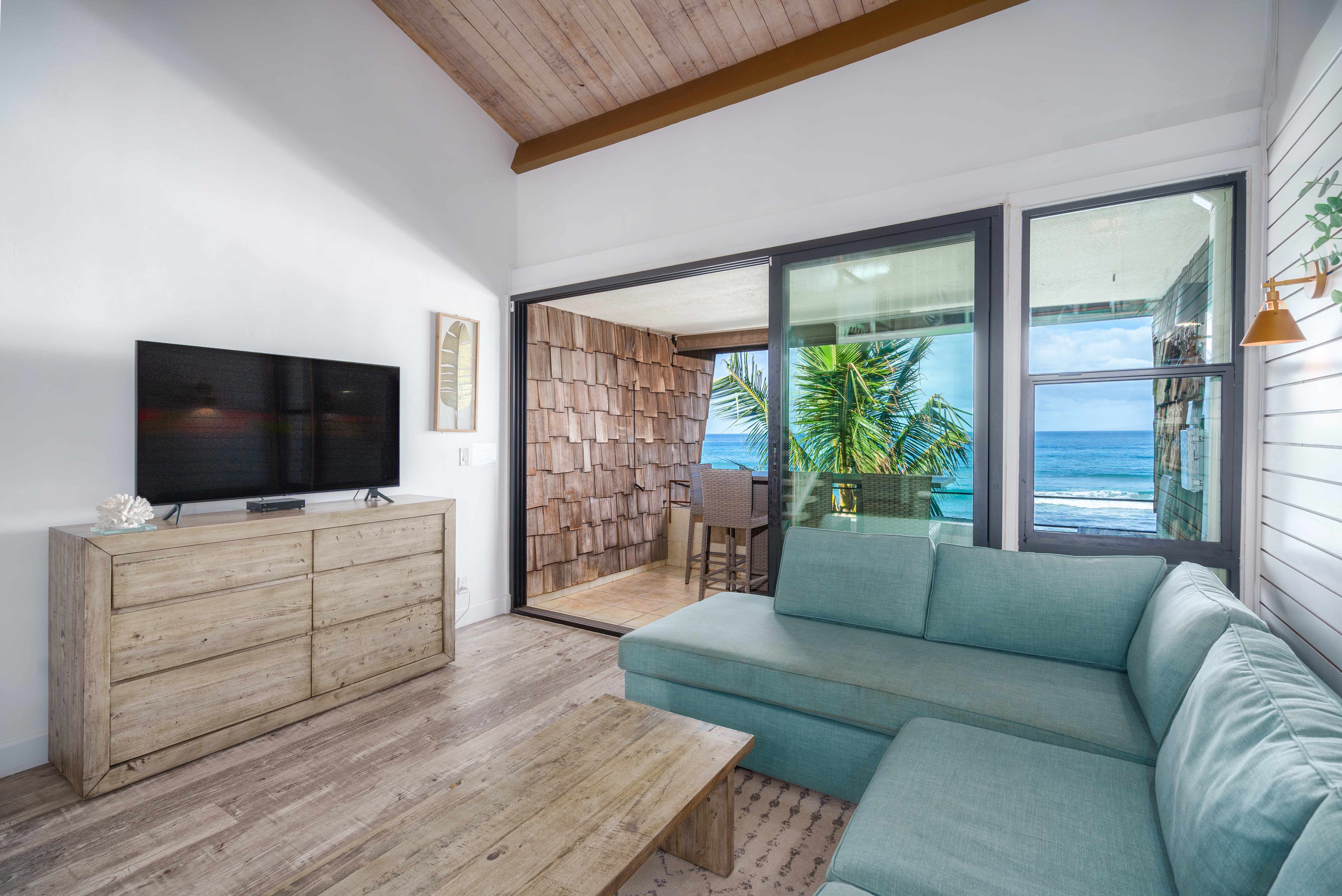 Lahaina, HI 96761,3741 LOWER HONOAPIILANI RD #303