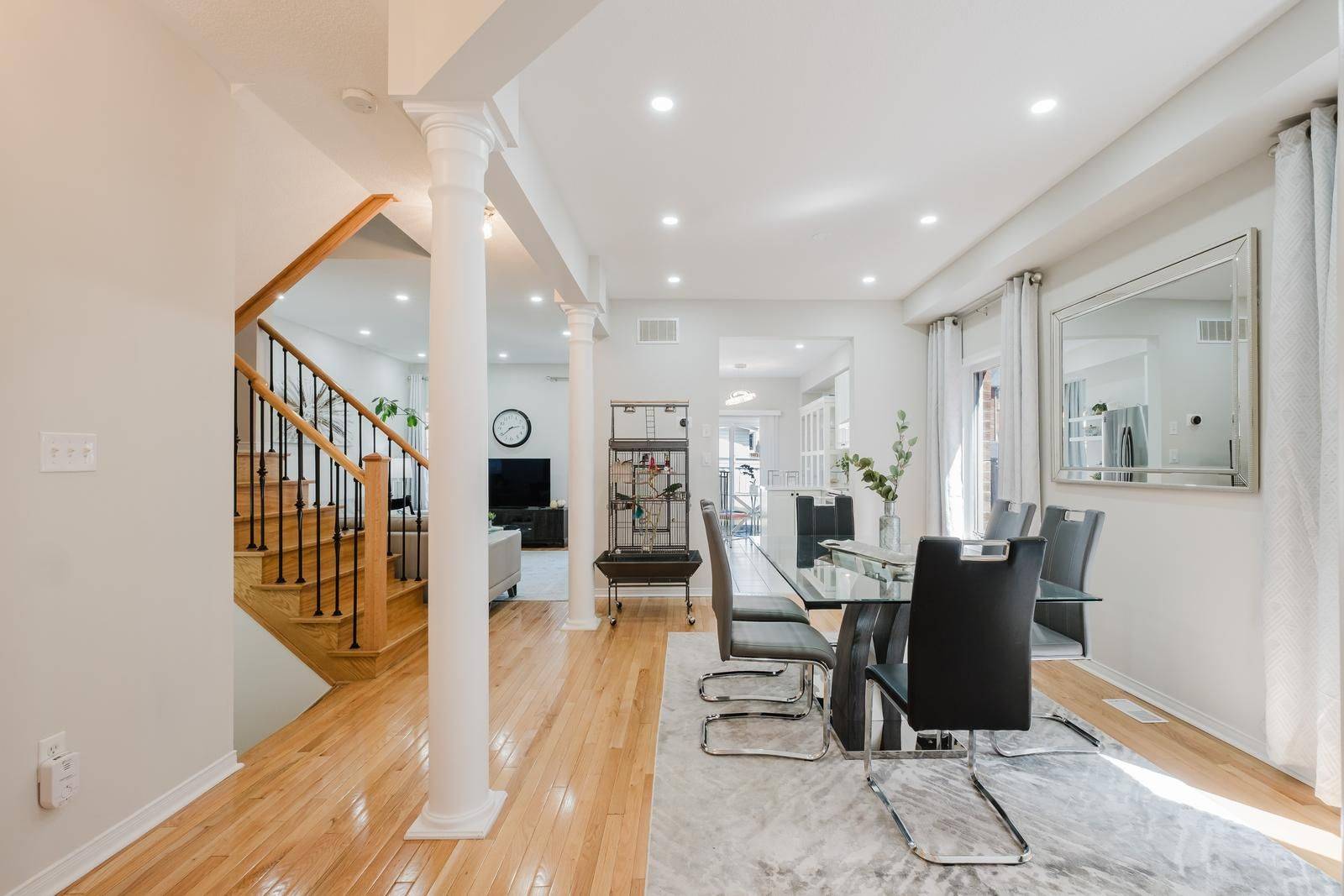 Whitchurch-stouffville, ON L4A 0X8,19 Coronet ST