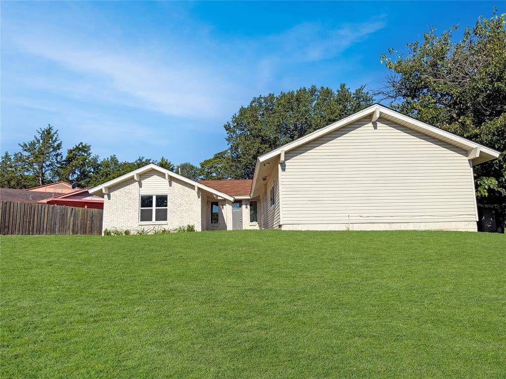 Dallas, TX 75233,3549 Rio Grande Circle