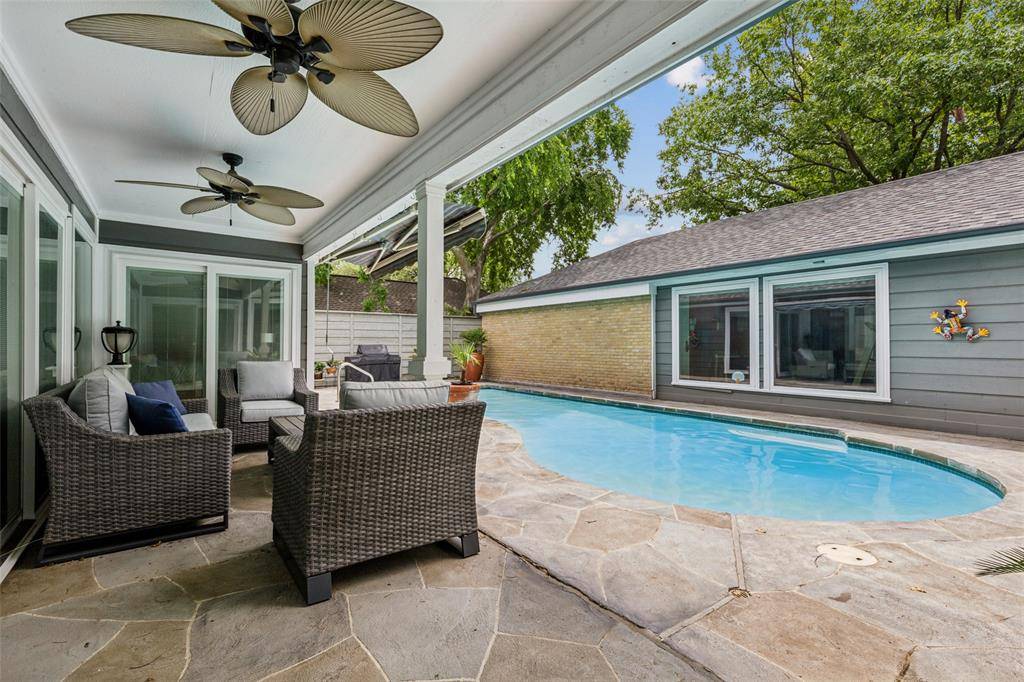 Dallas, TX 75231,7221 Pleasant View Drive