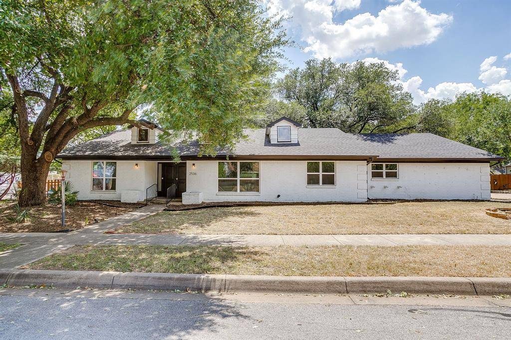 Fort Worth, TX 76111,2536 Daisy Lane