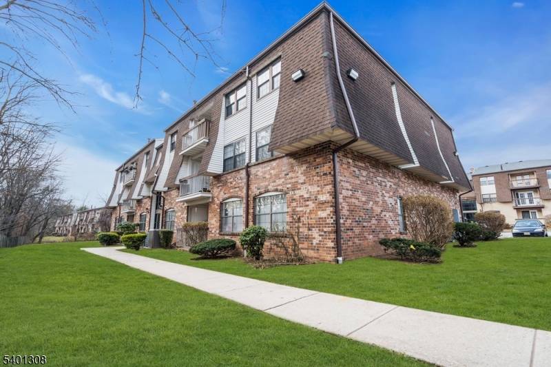 Woodbridge Twp., NJ 08830,603 Green Hollow Dr #603