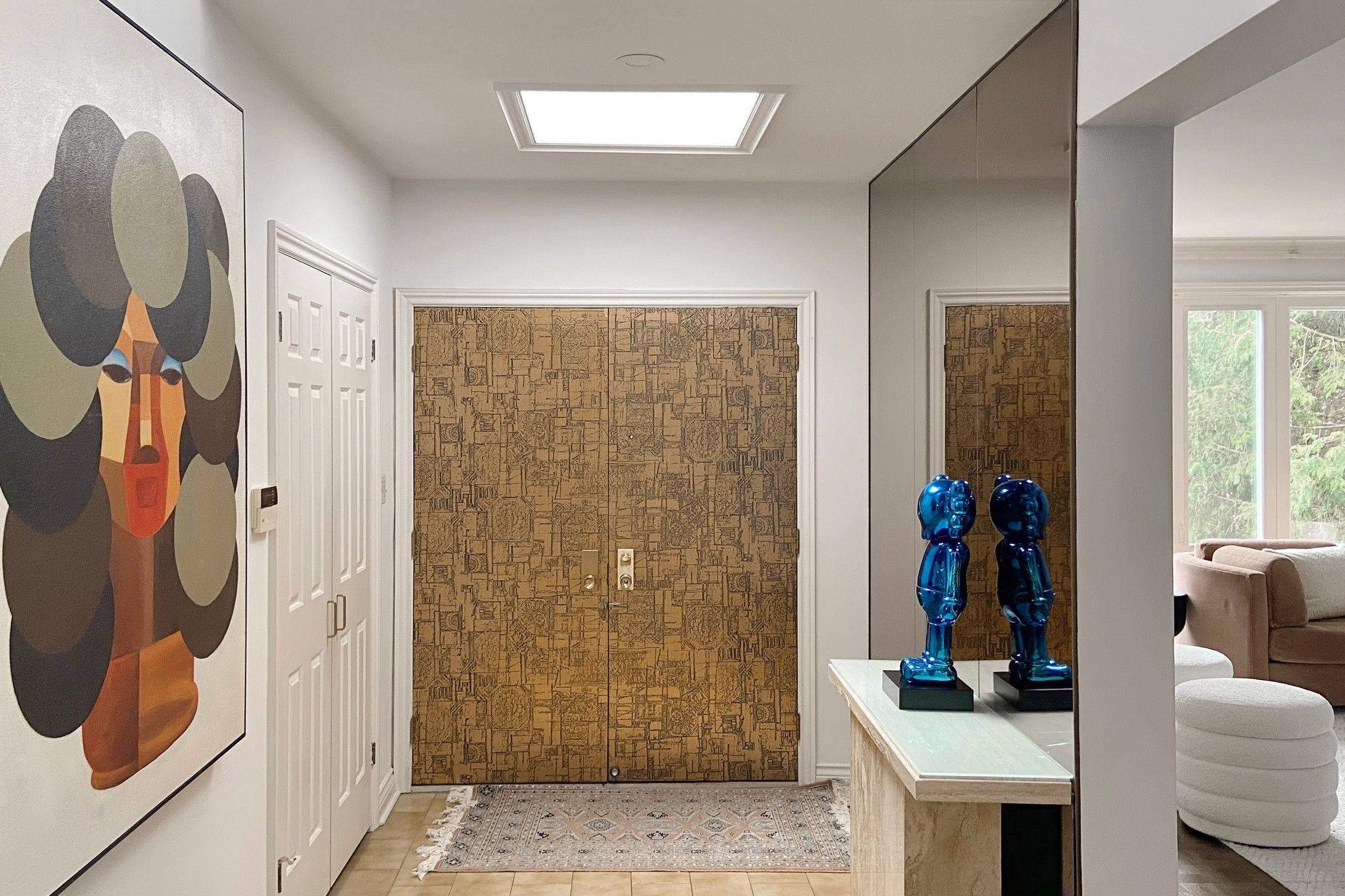 Toronto C12, ON M2L 2X8,8 Orchid CT