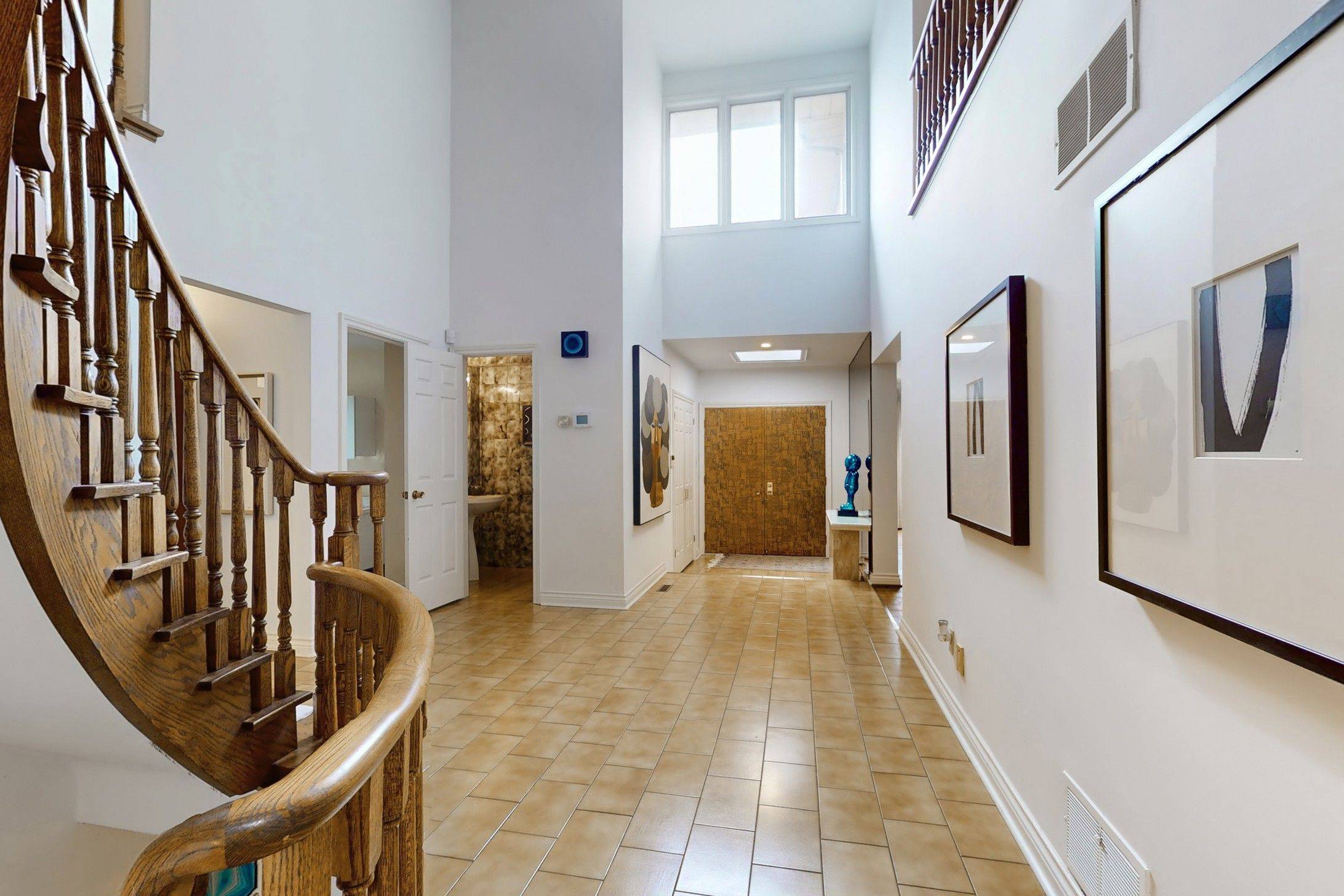 Toronto C12, ON M2L 2X8,8 Orchid CT