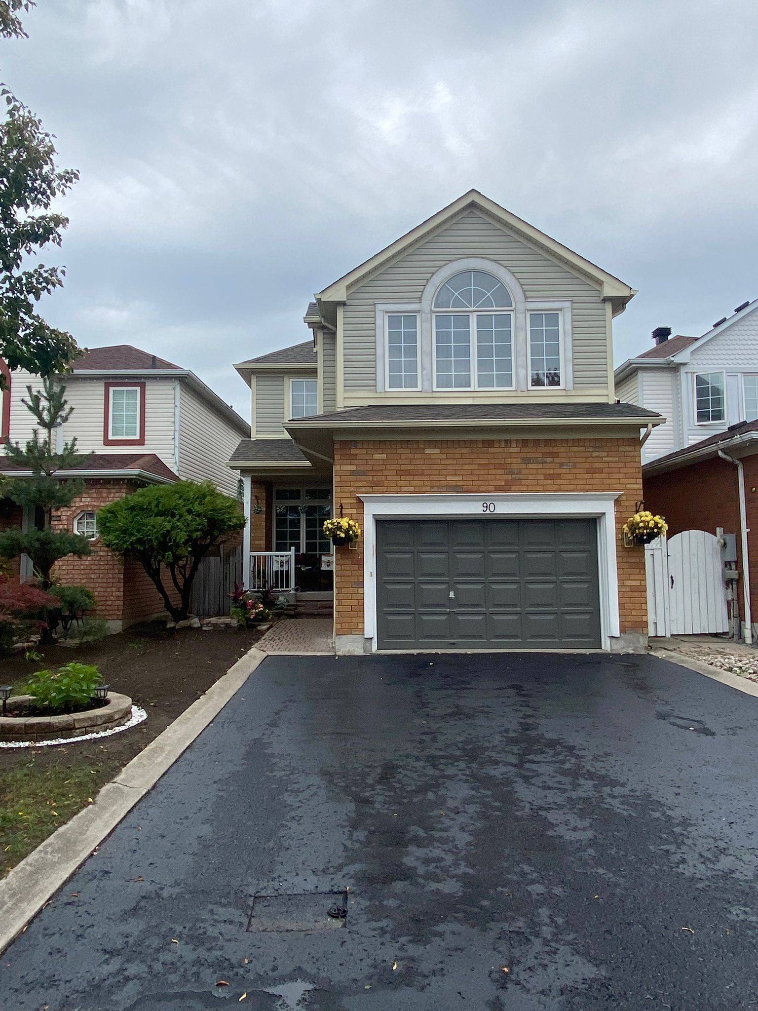 Ajax, ON L1Z 1H3,90 Monk CRES #Bsmt