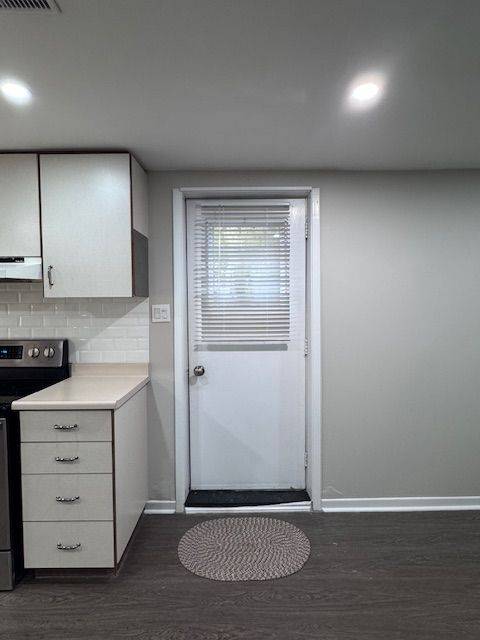 Clarington, ON L1C 4E1,38 Orchard Park DR #Bsmt