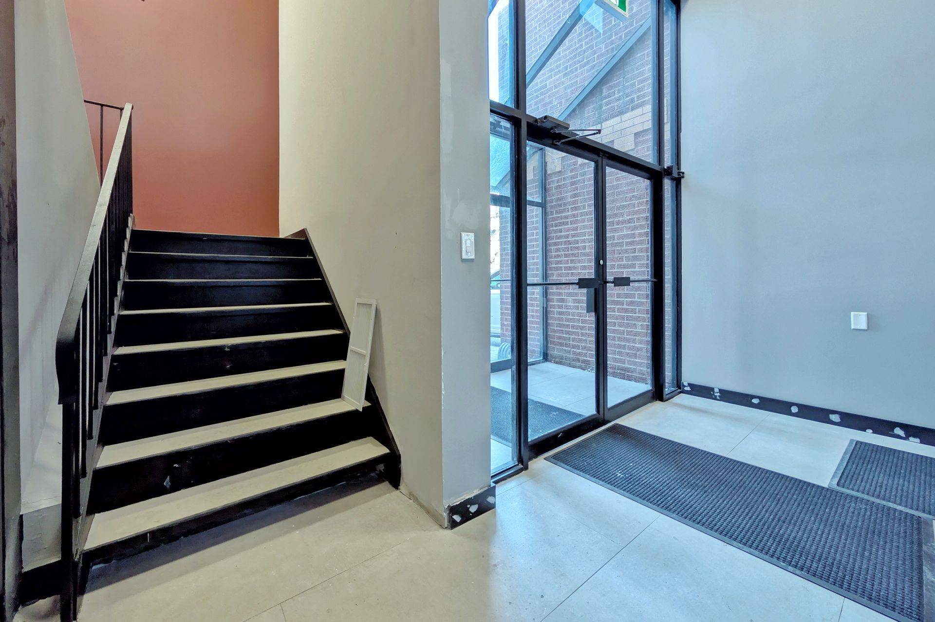 Vaughan, ON L4L 4A3,191 Vinyl CT #2nd Floor