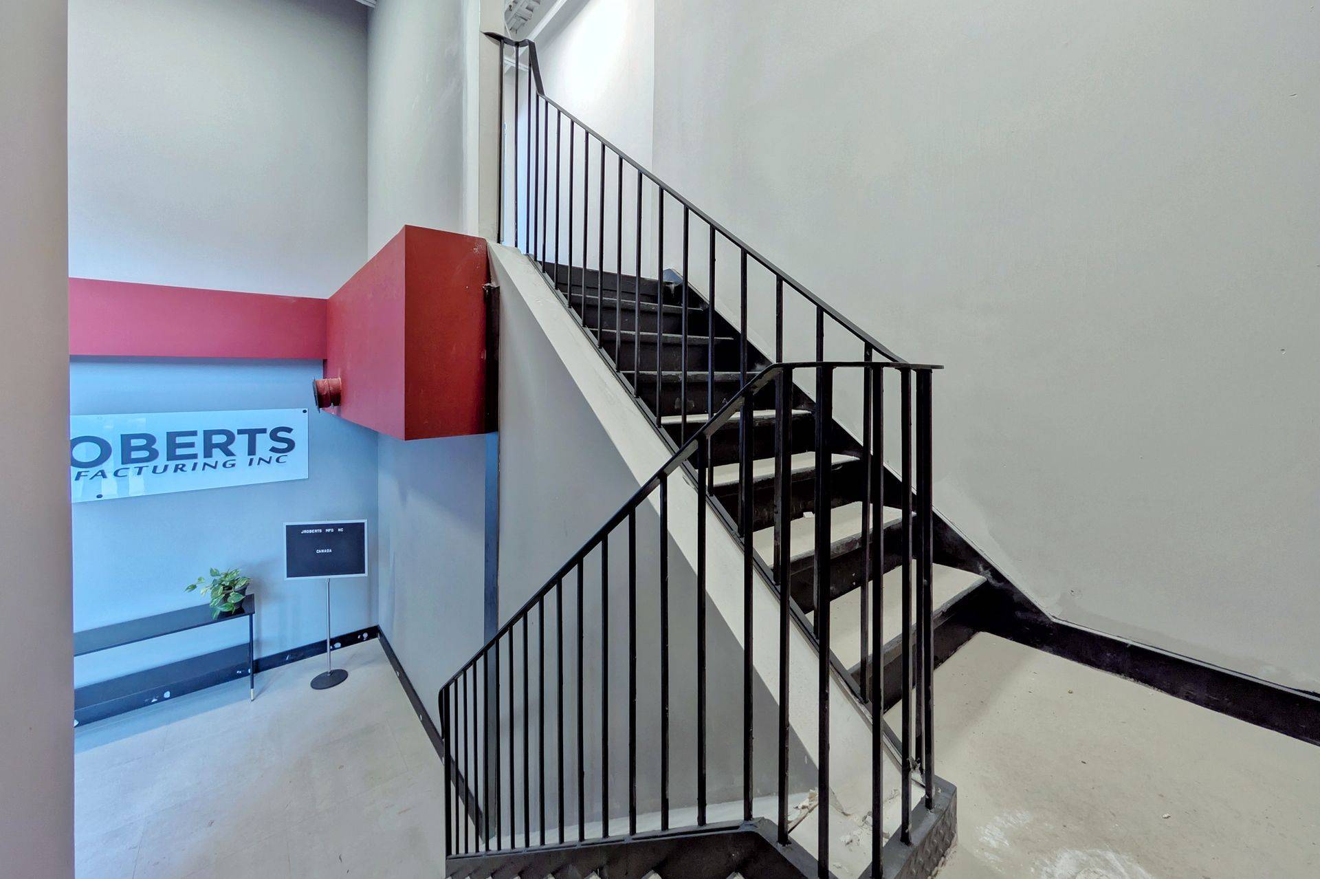 Vaughan, ON L4L 4A3,191 Vinyl CT #2nd Floor