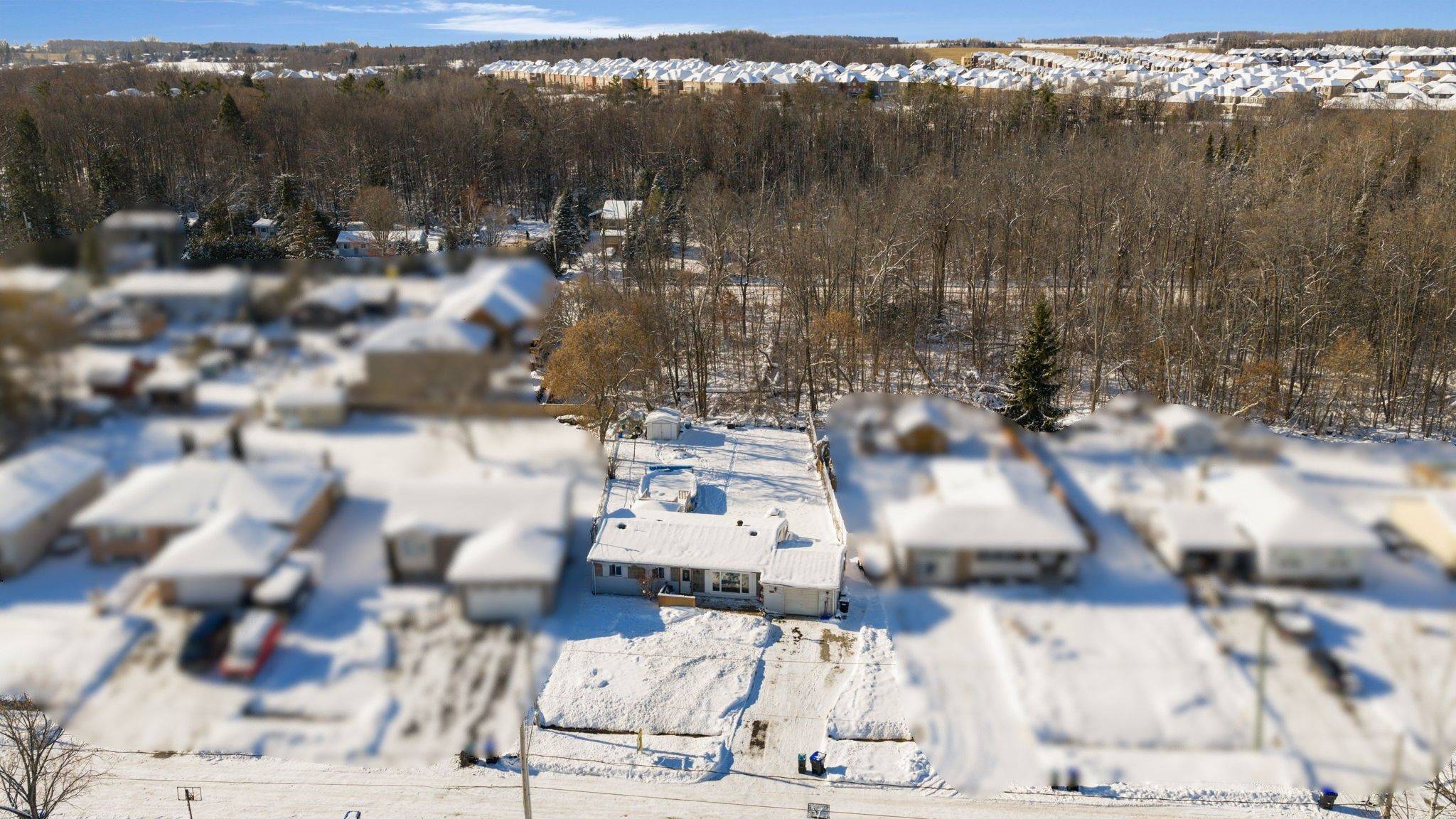 Innisfil, ON L0L 1W0,1032 Gilmore AVE