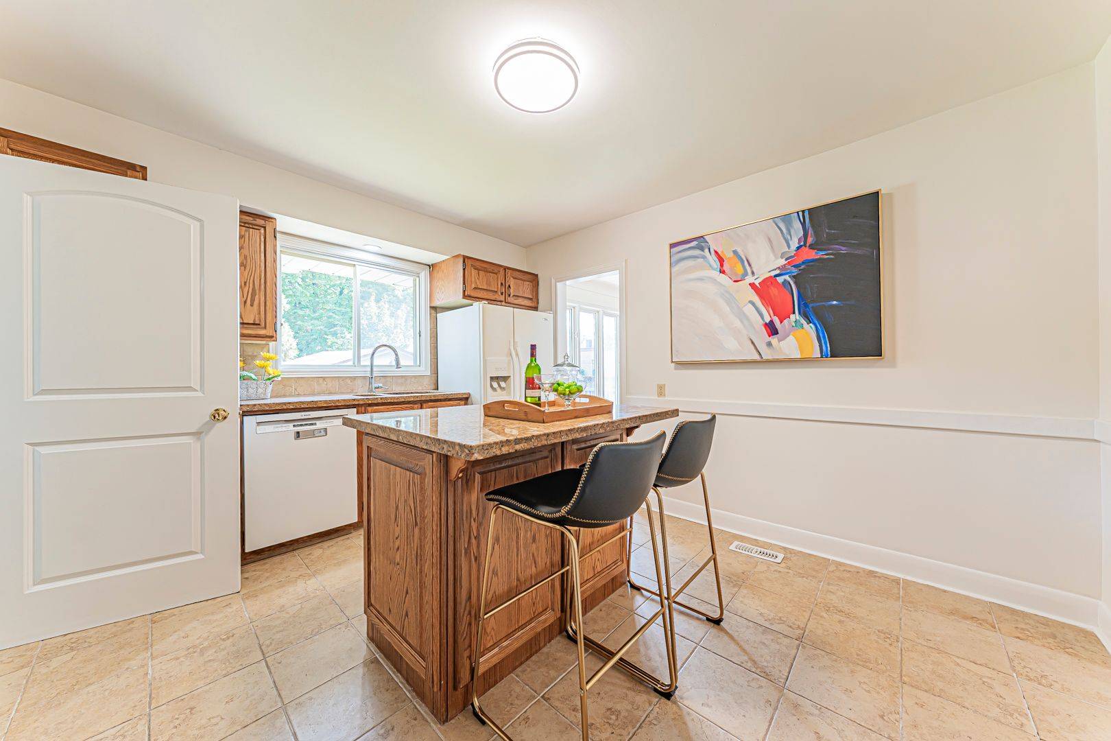 Burlington, ON L7N 2V4,621 Dynes RD