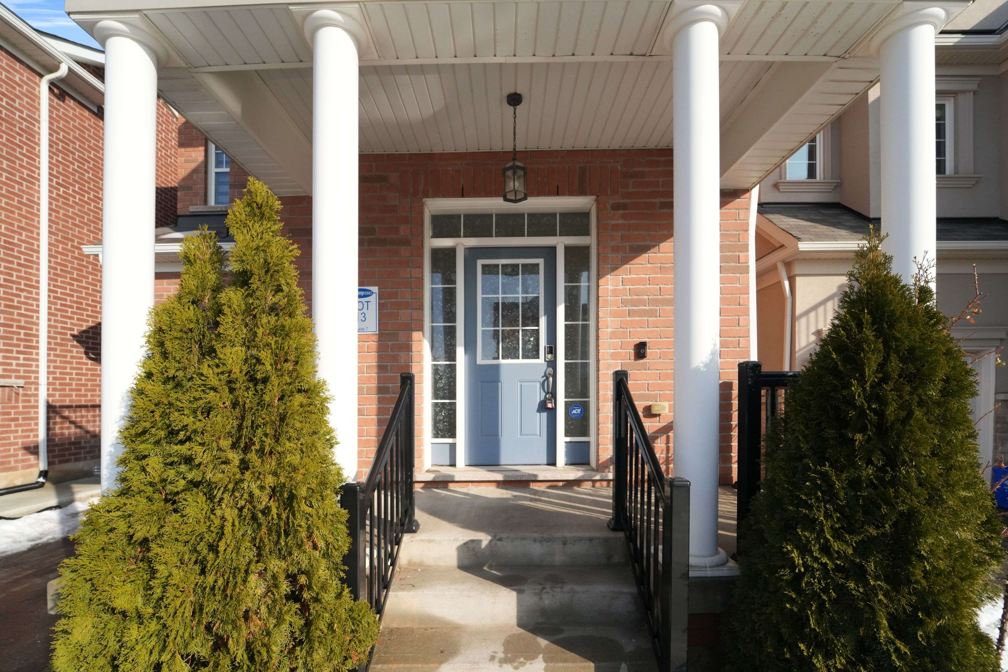 Milton, ON L9E 1G7,1395 Chretien ST