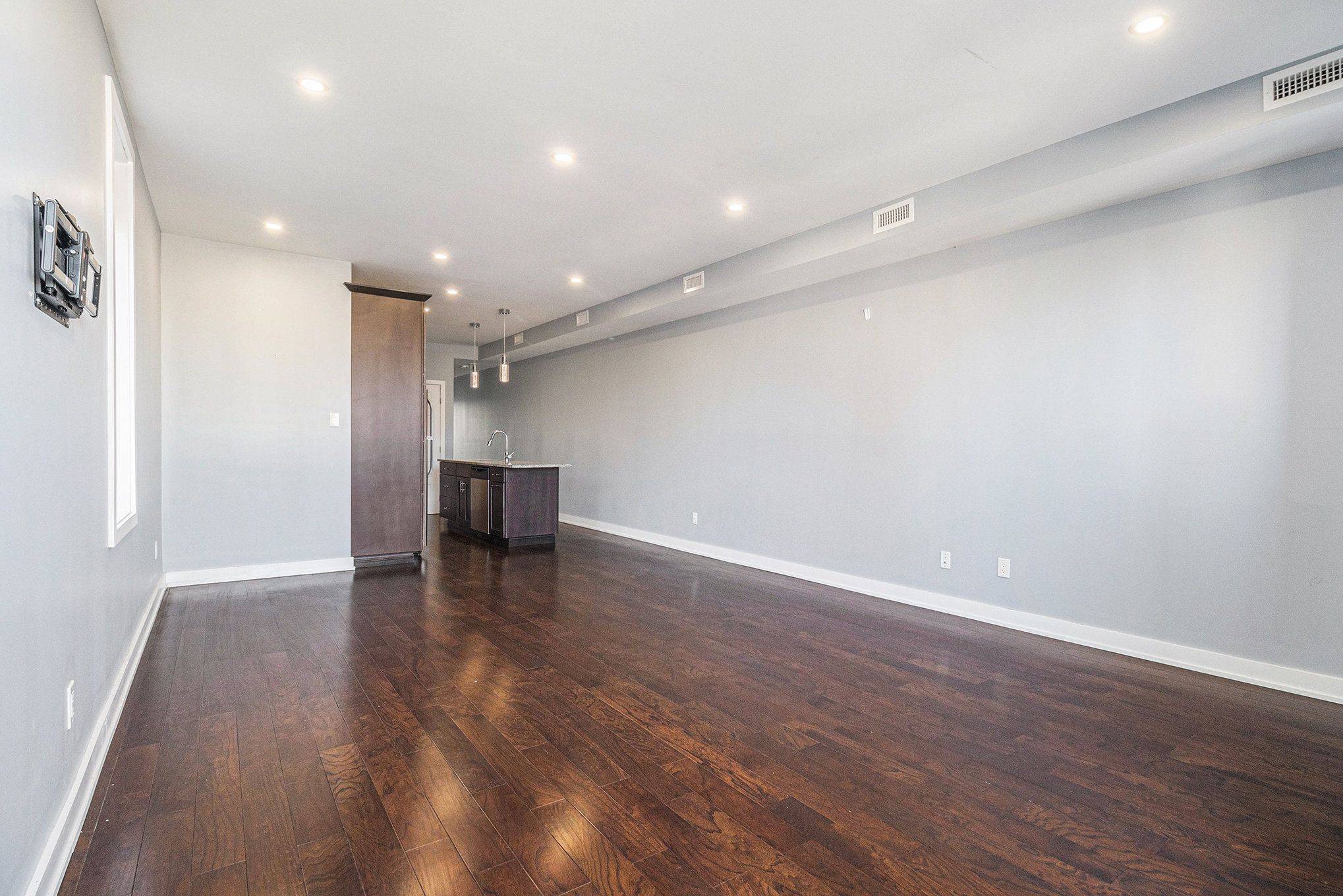 West Centre Town, ON K1R 7K9,453 Booth ST #B