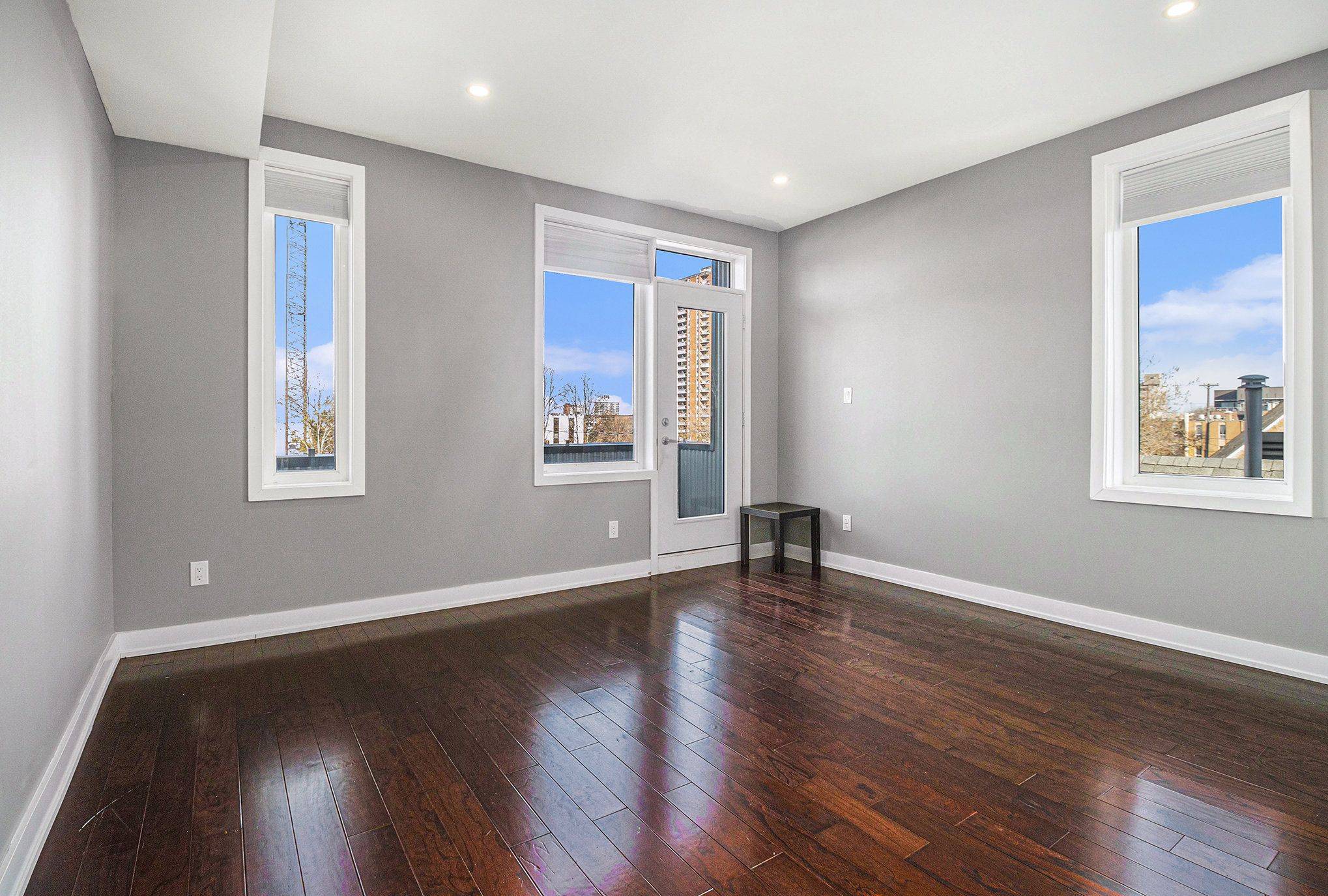 West Centre Town, ON K1R 7K9,453 Booth ST #B