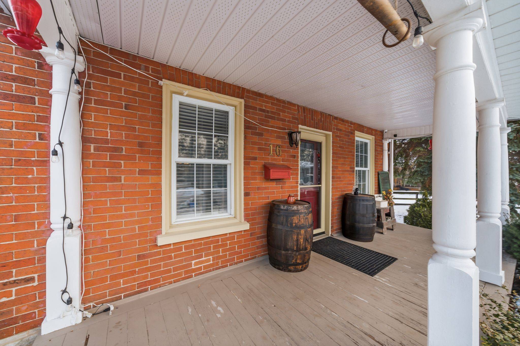 Belleville, ON K8P 1P7,16 Benjamin ST