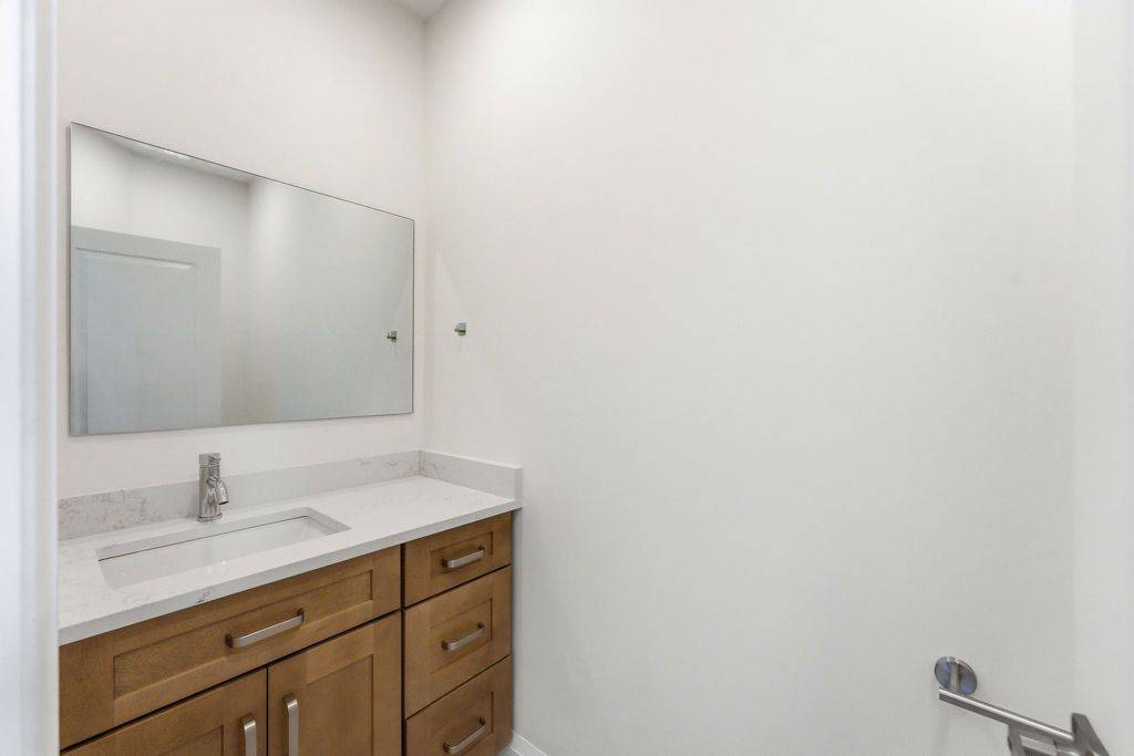 Barrhaven, ON K2J 0P1,210 Harthill WAY