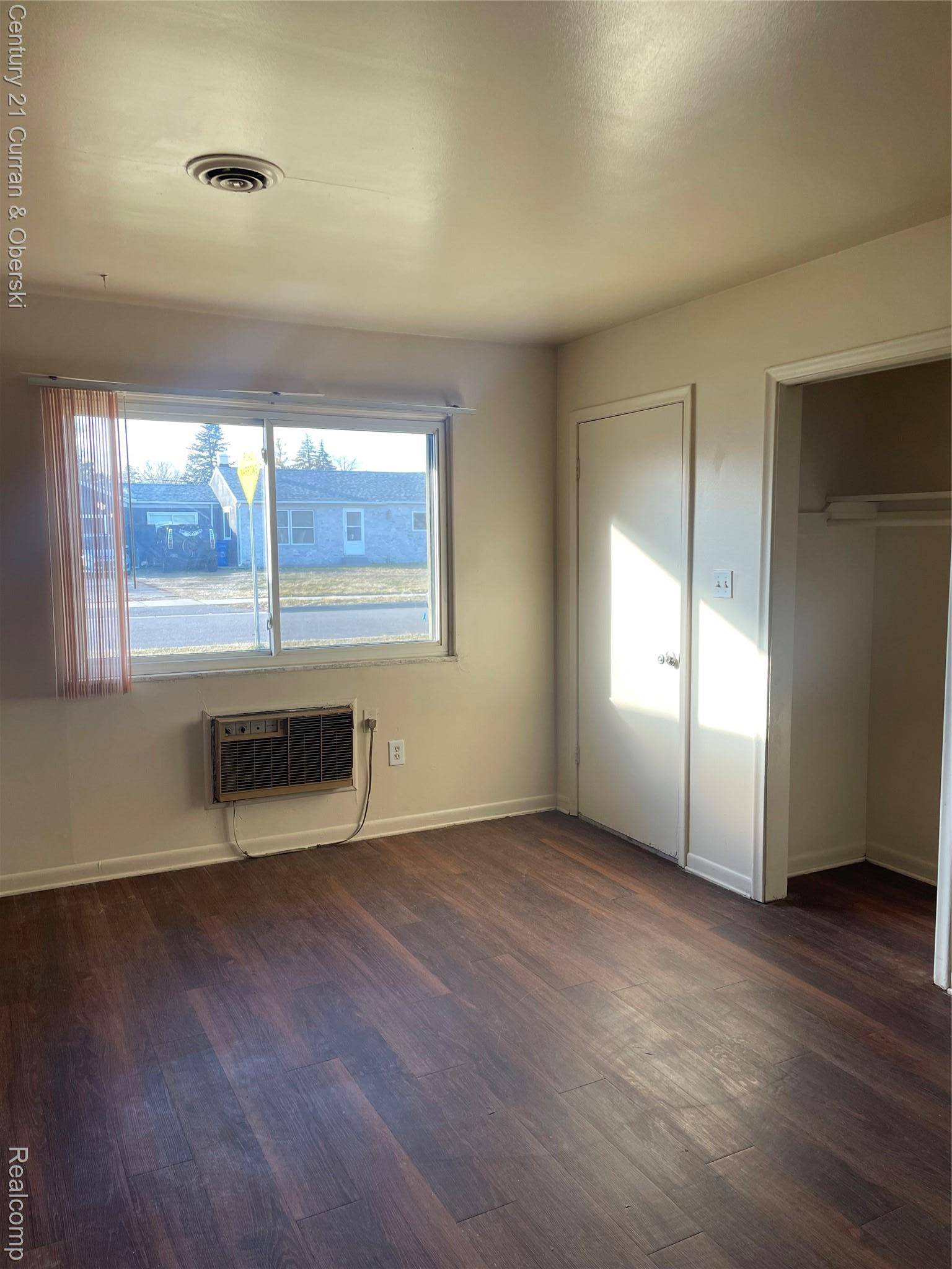 Inkster, MI 48141,125 Arcola ST #6