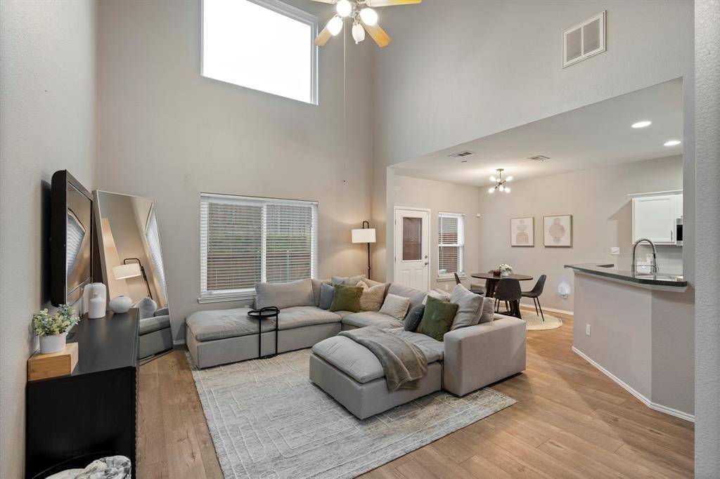 Plano, TX 75025,3280 Tarrant Lane