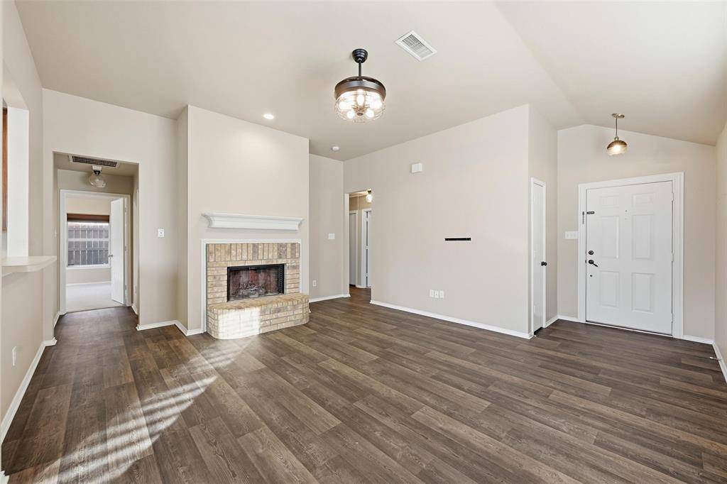 Denton, TX 76207,1409 Santos Drive