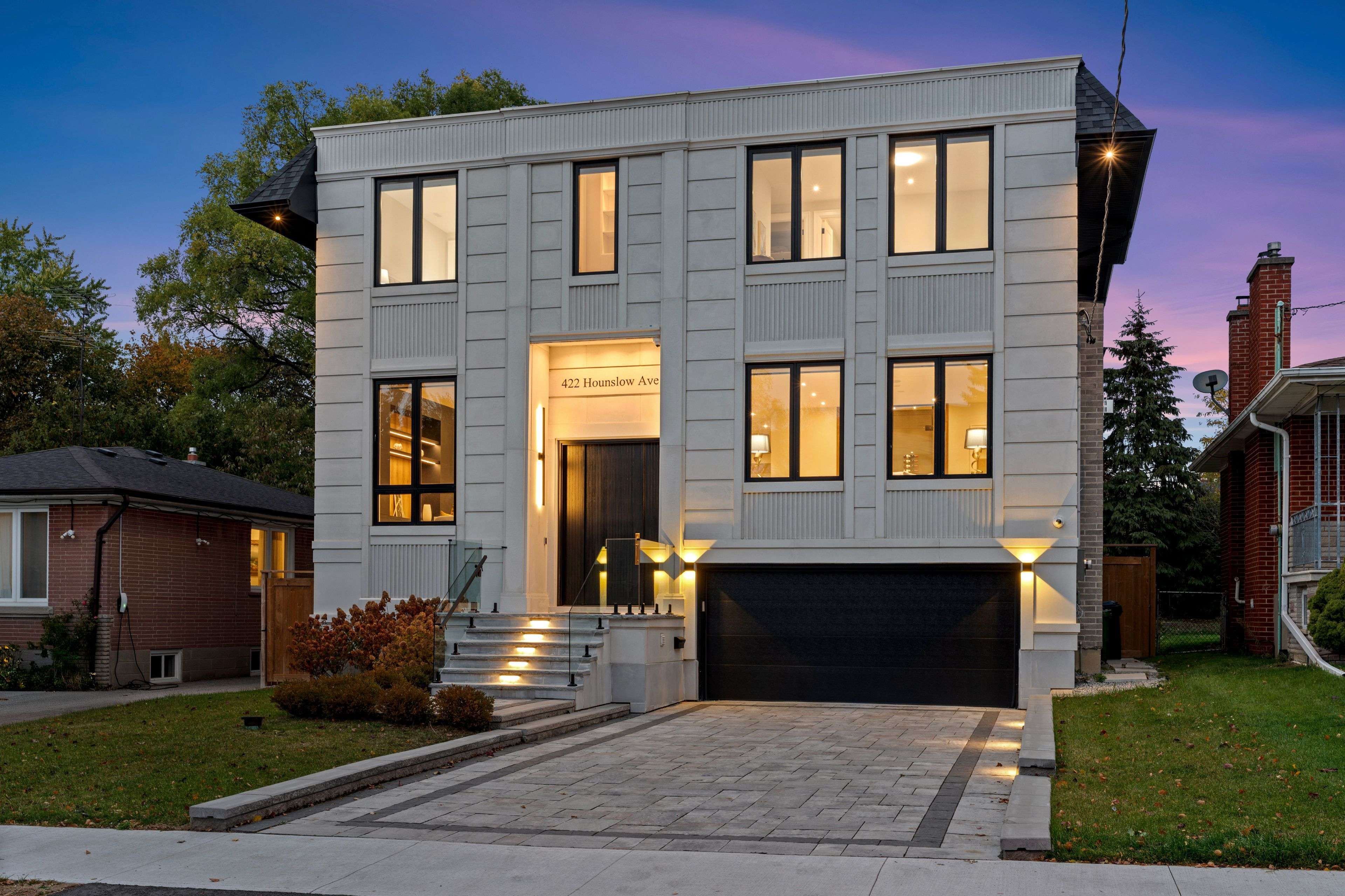 Toronto C07, ON M2R 1H6,422 Hounslow AVE