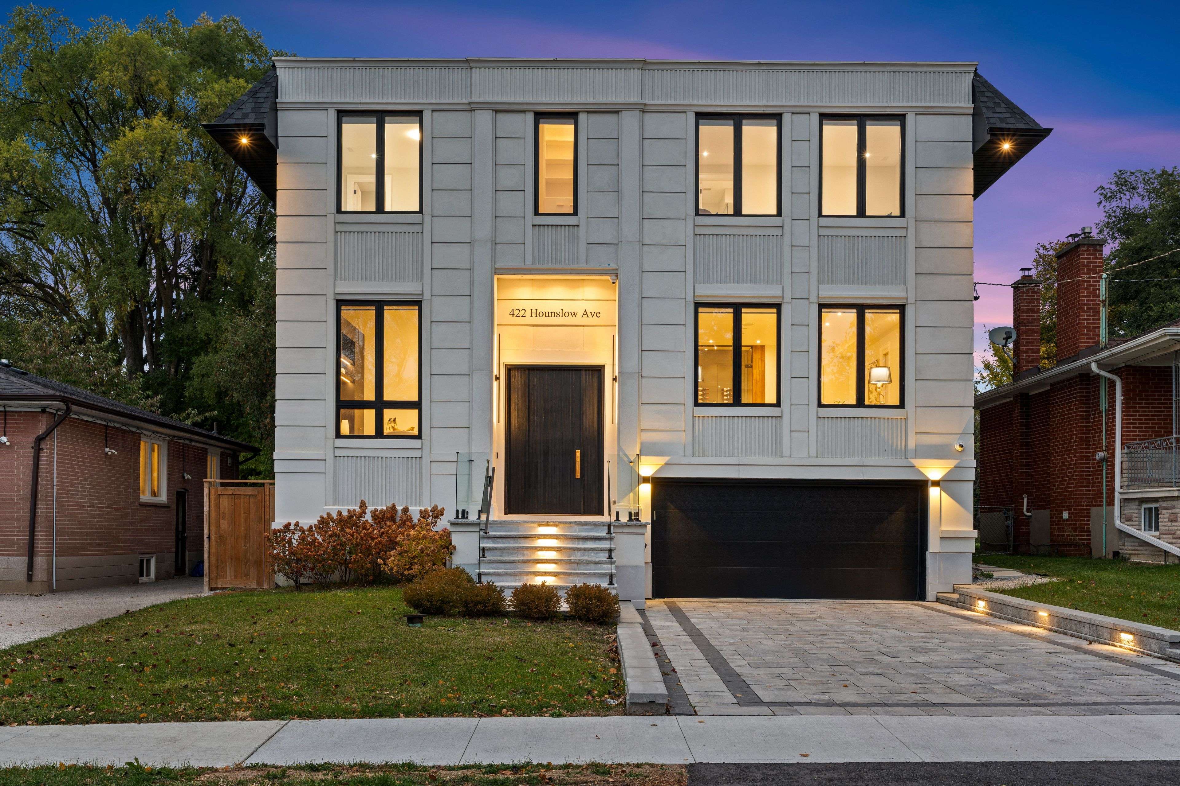Toronto C07, ON M2R 1H6,422 Hounslow AVE