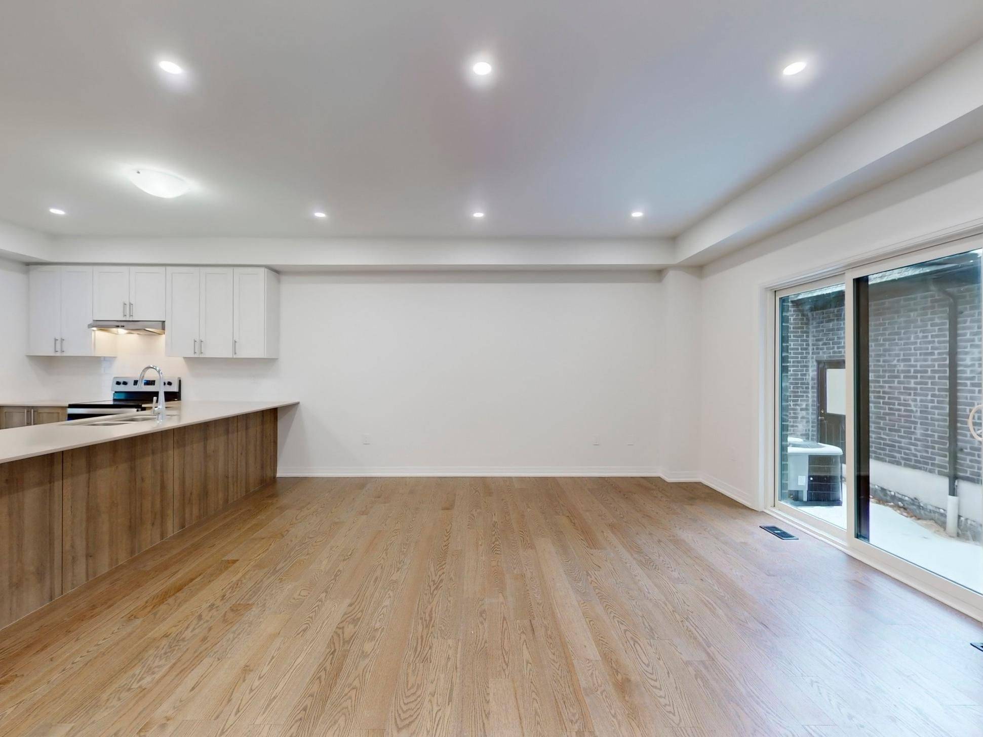 Whitby, ON L1P 0H6,237 Coronation RD