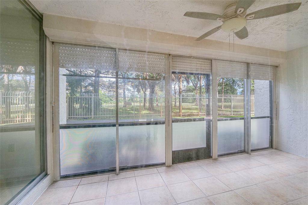 Lauderhill, FL 33319,3940 Inverrary Blvd #108A