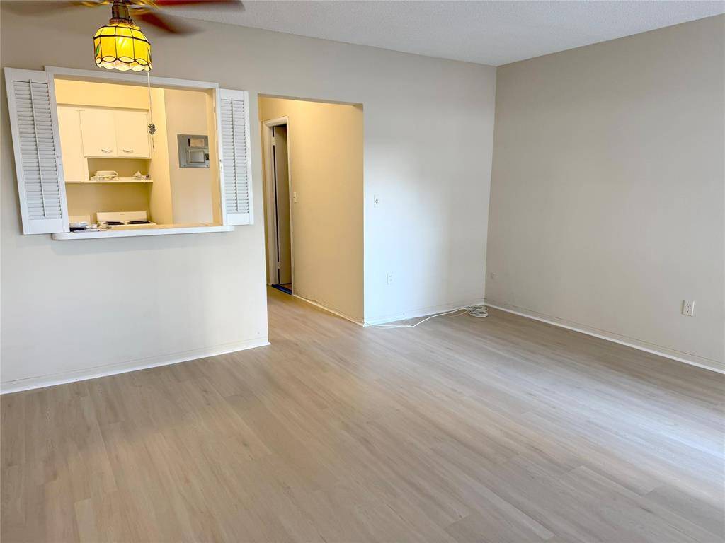 Hallandale Beach, FL 33009,2001 S Ocean Dr #40