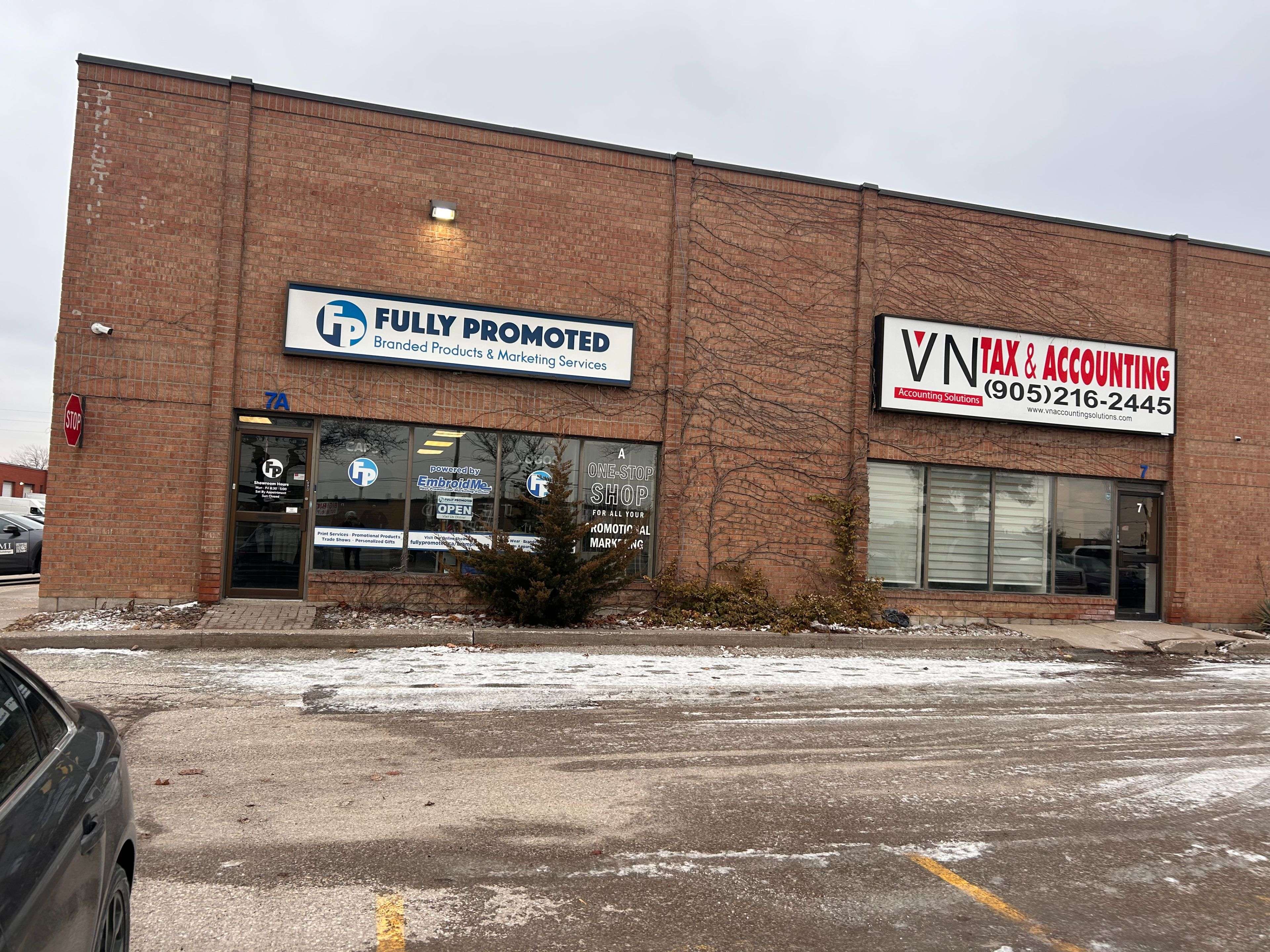 Brampton, ON L6T 4Y9,100 Wilkinson RD #7