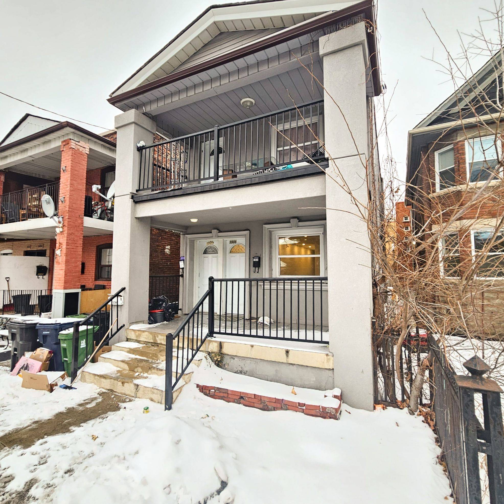 Toronto W03, ON M6N 1B7,1908 Davenport RD #1