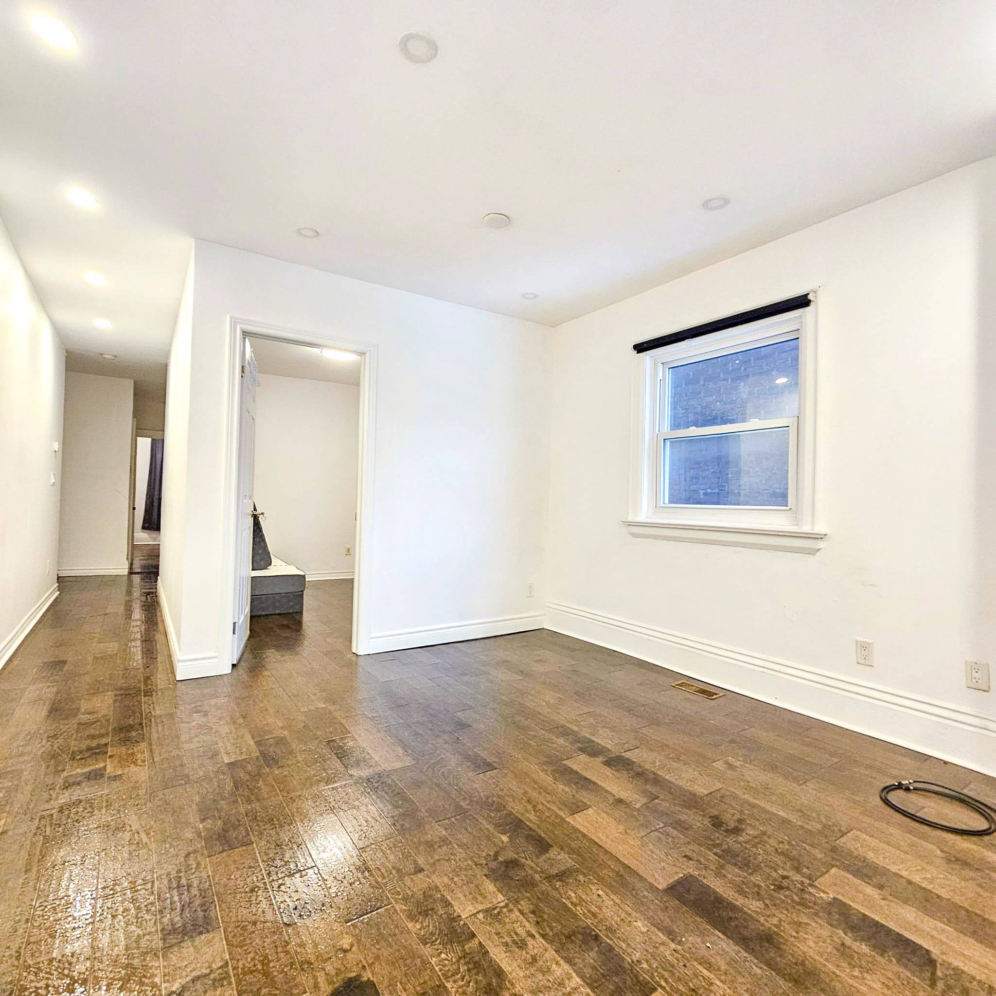 Toronto W03, ON M6N 1B7,1908 Davenport RD #1