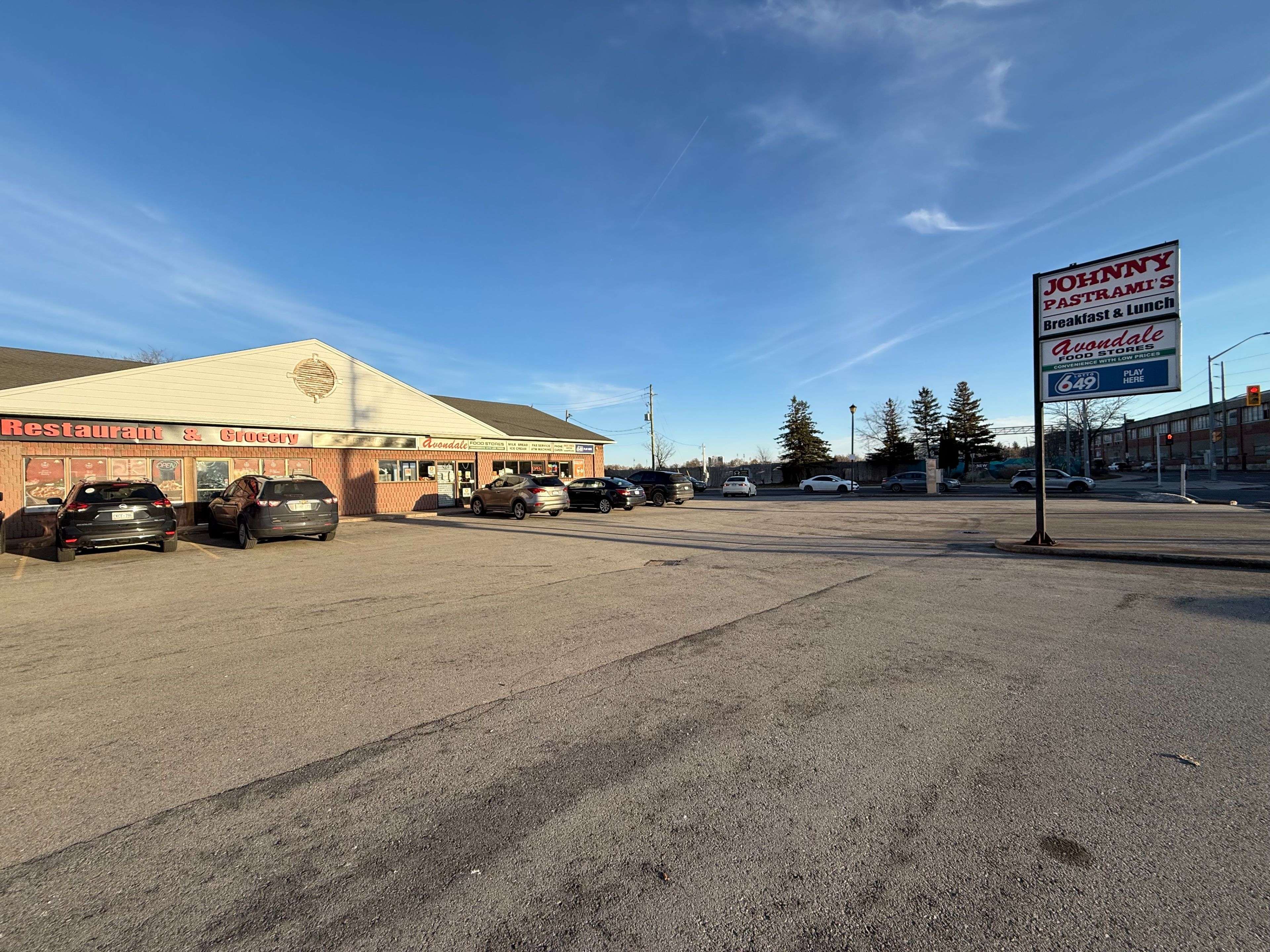 St. Catharines, ON L2R 5L7,296 Ontario ST